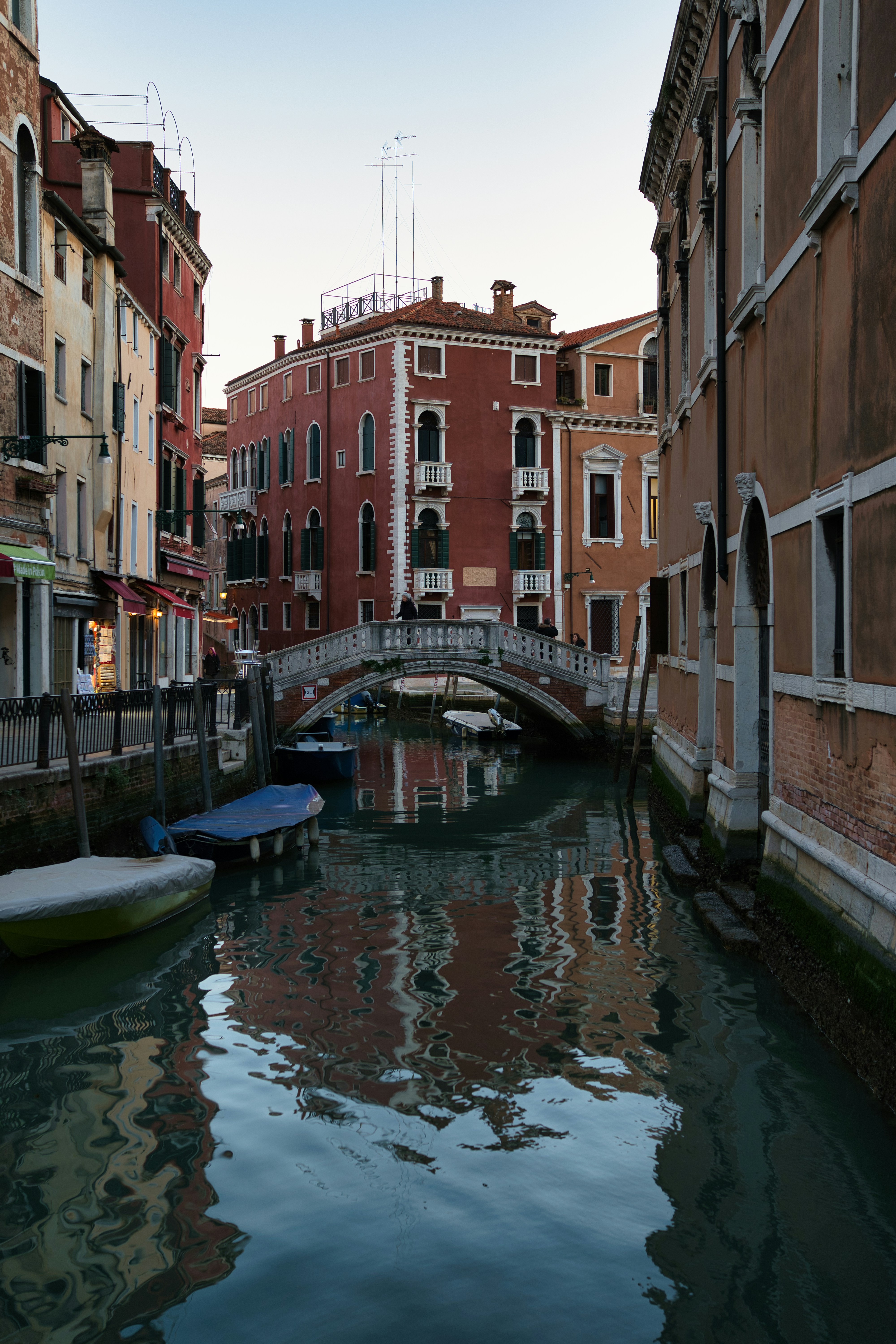 Photo by maksimshutov