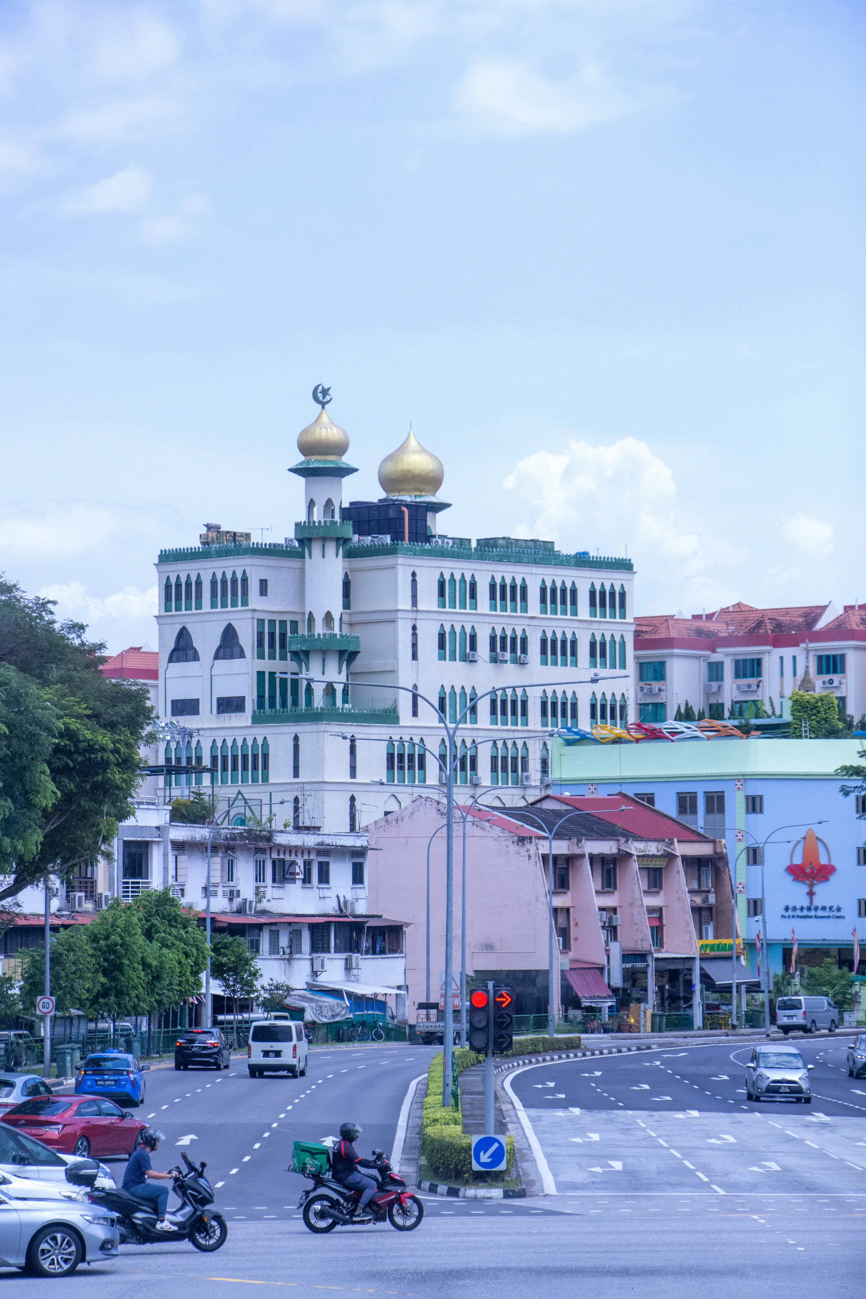 Banks in Brunei: Complete Banking Guide & Alternatives