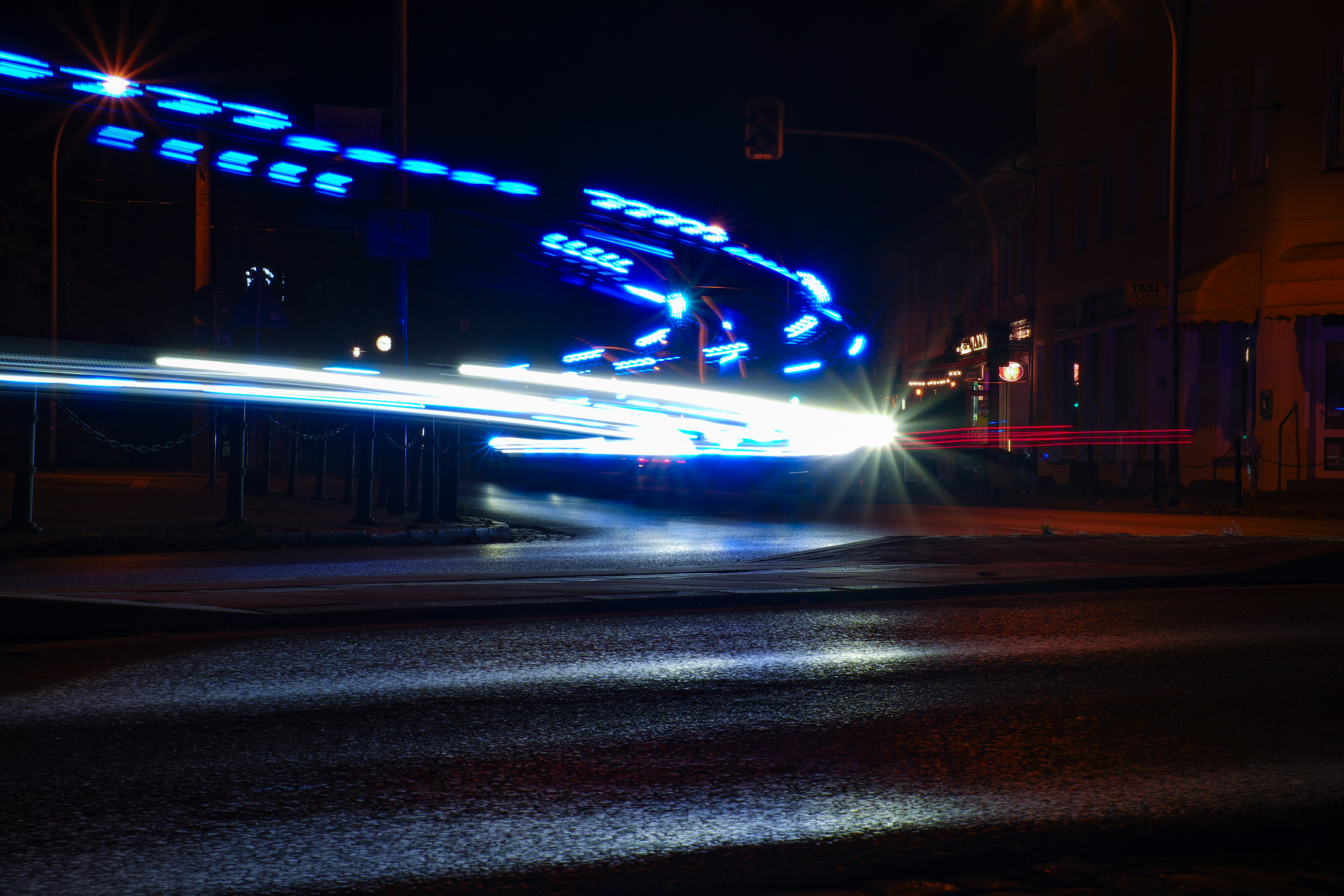 Battery Powered Cars: How They Work, Costs, and What to Know in 2025