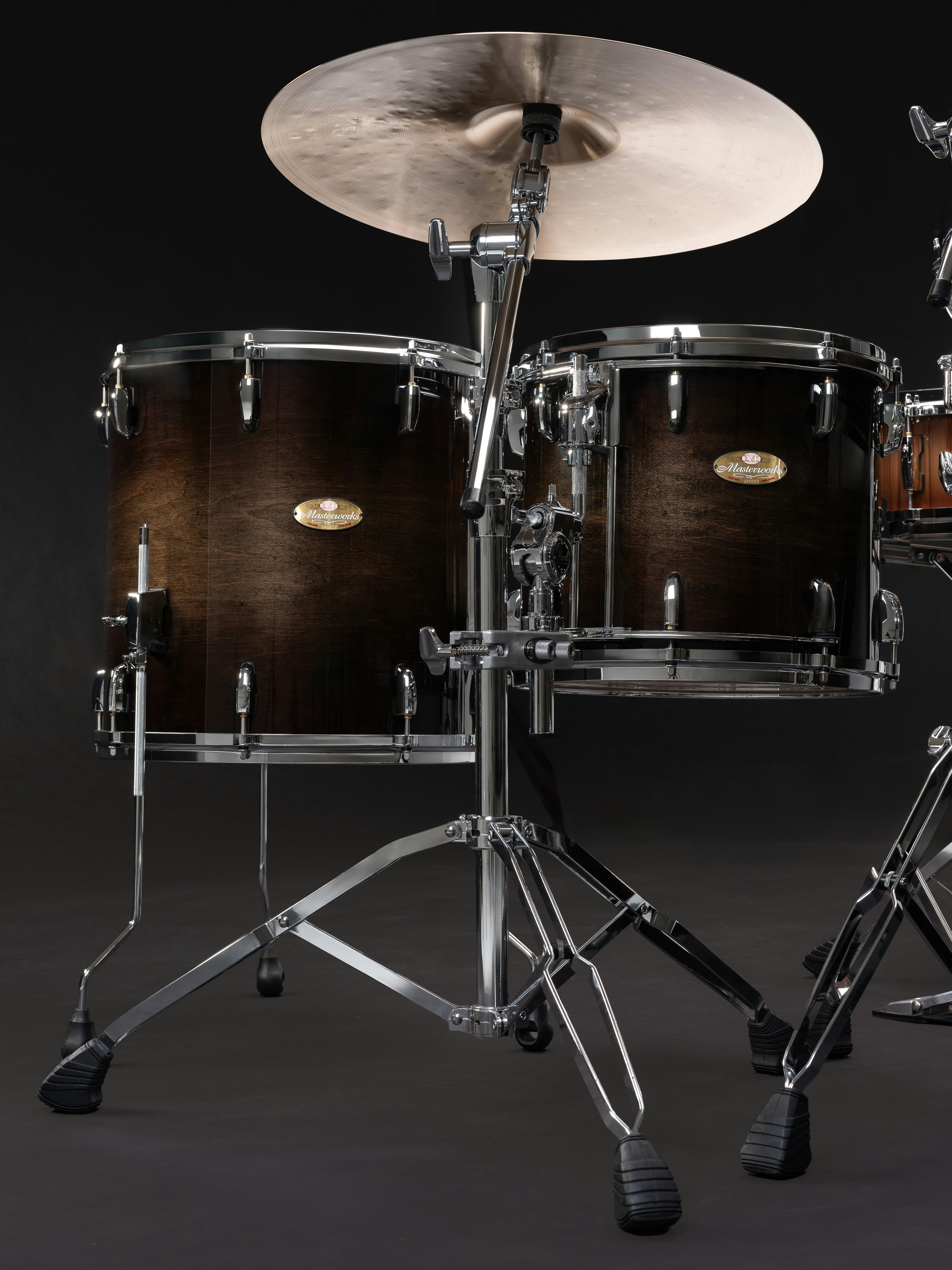 A drum set with a black background photo – Free Drums Image on Unsplash