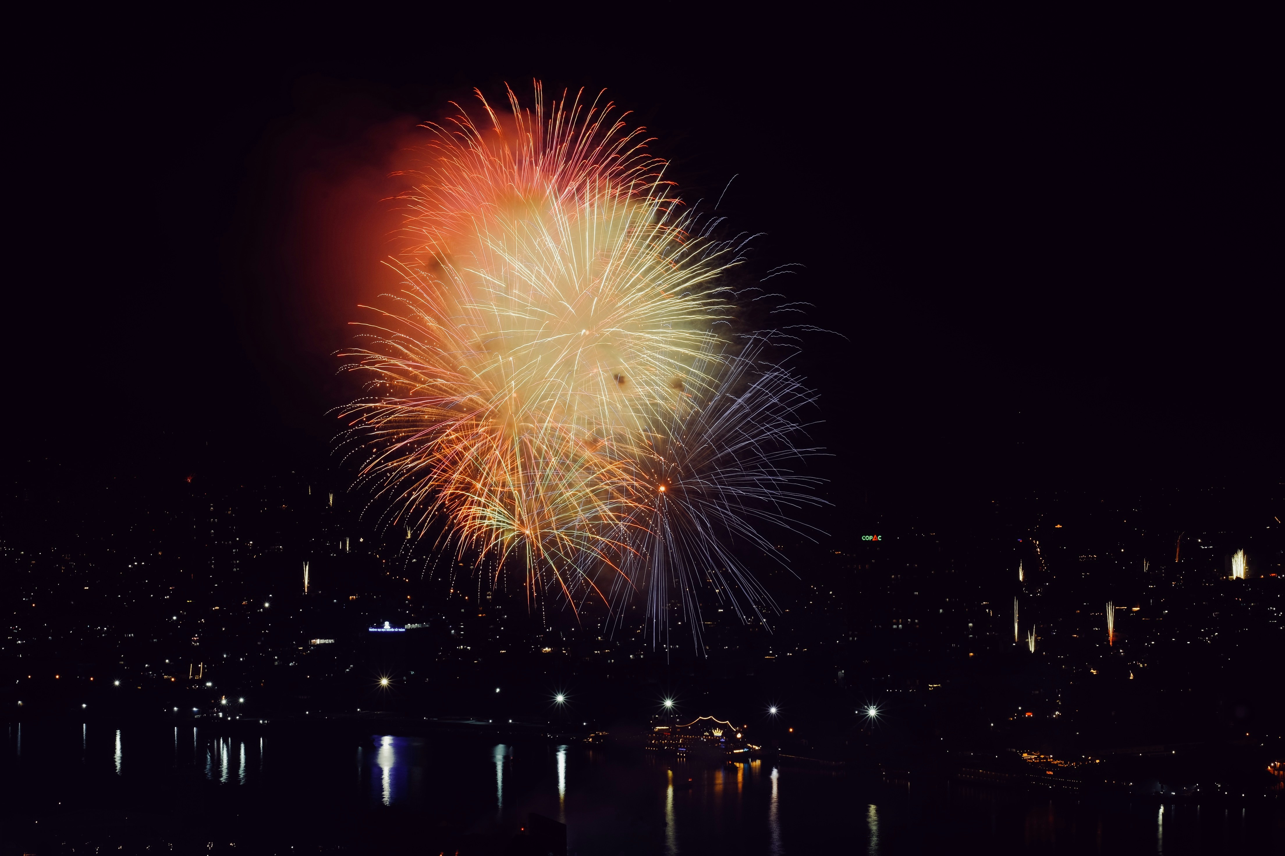 Photo by nguyentrungnguyen