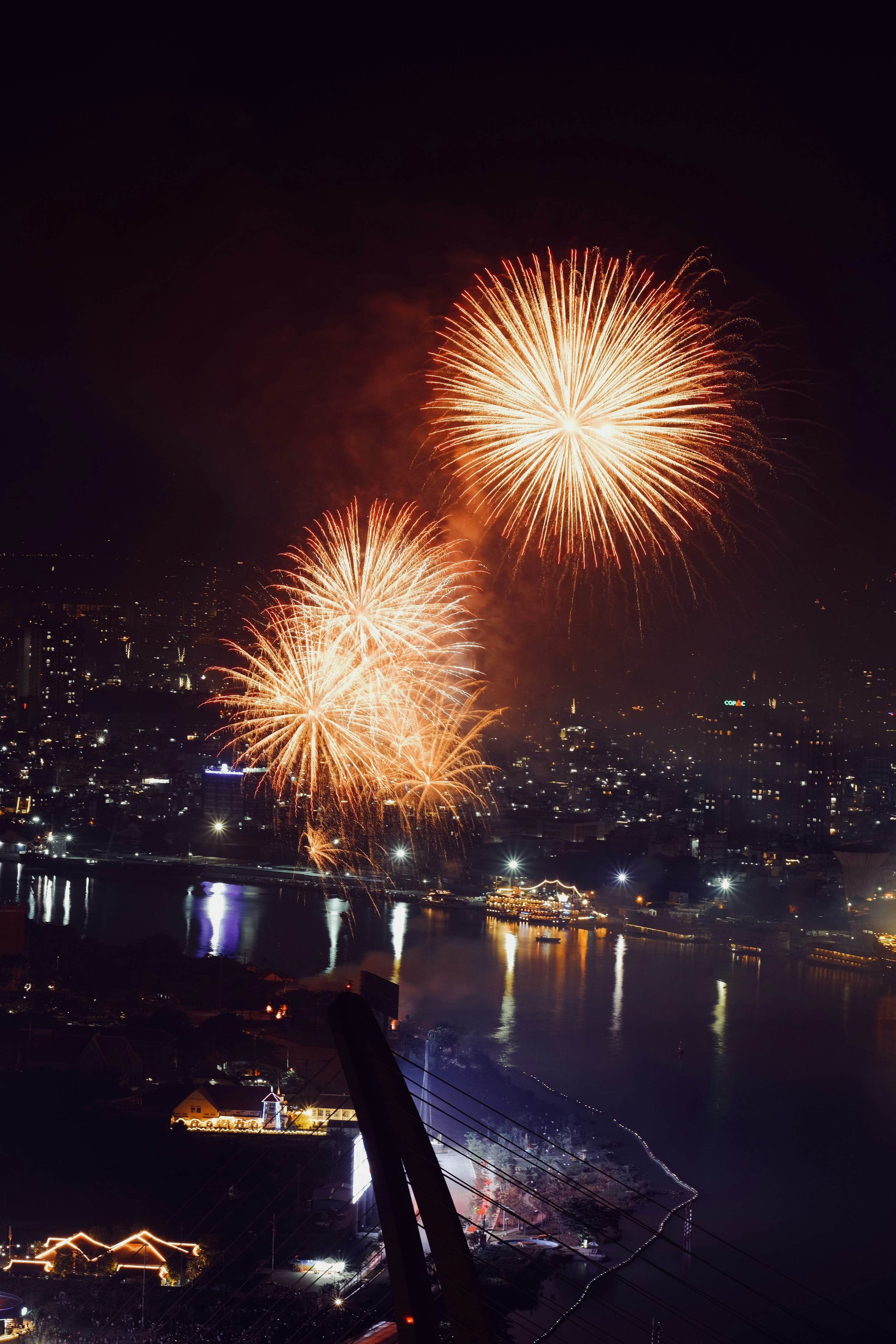 Photo by nguyentrungnguyen