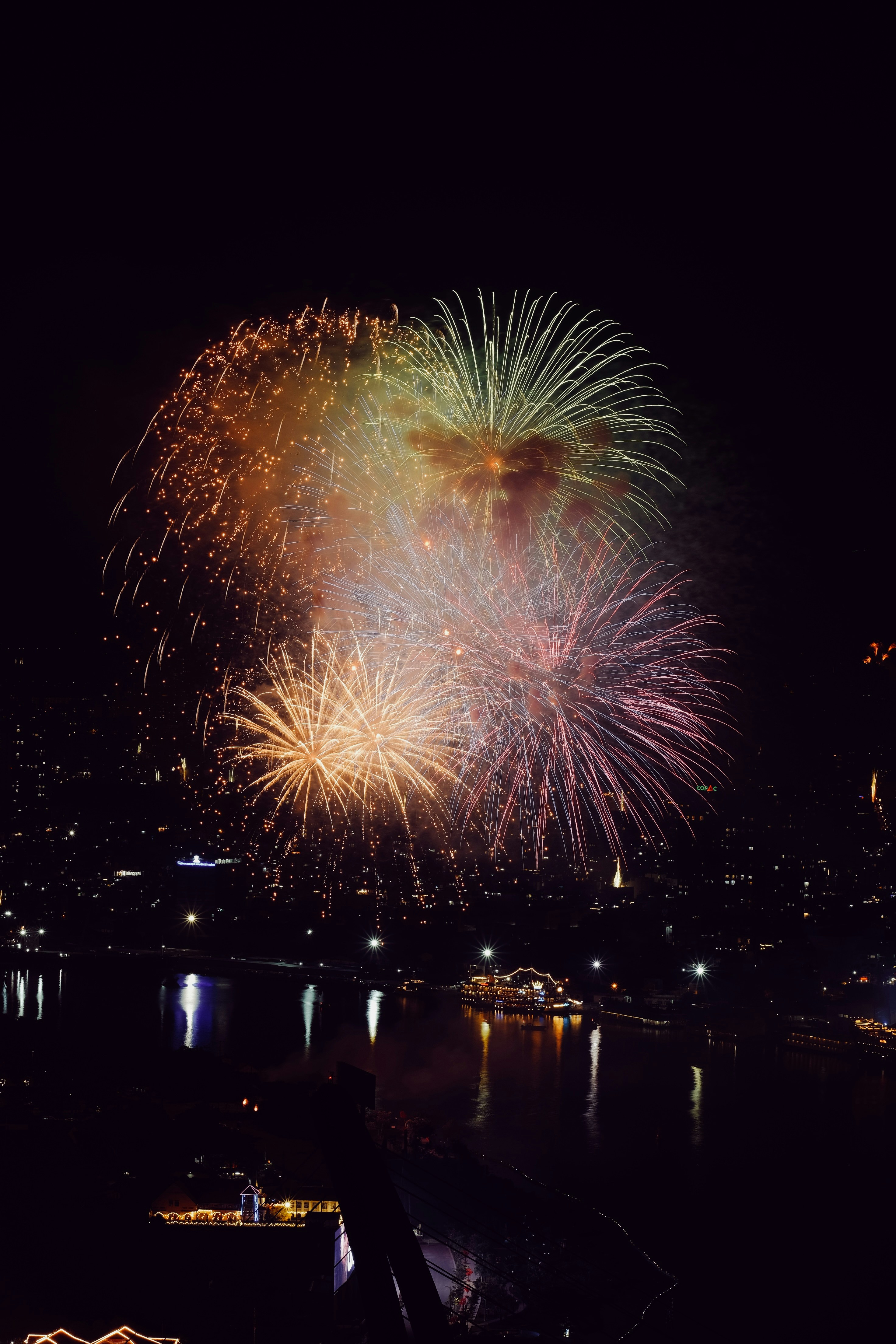 Photo by nguyentrungnguyen