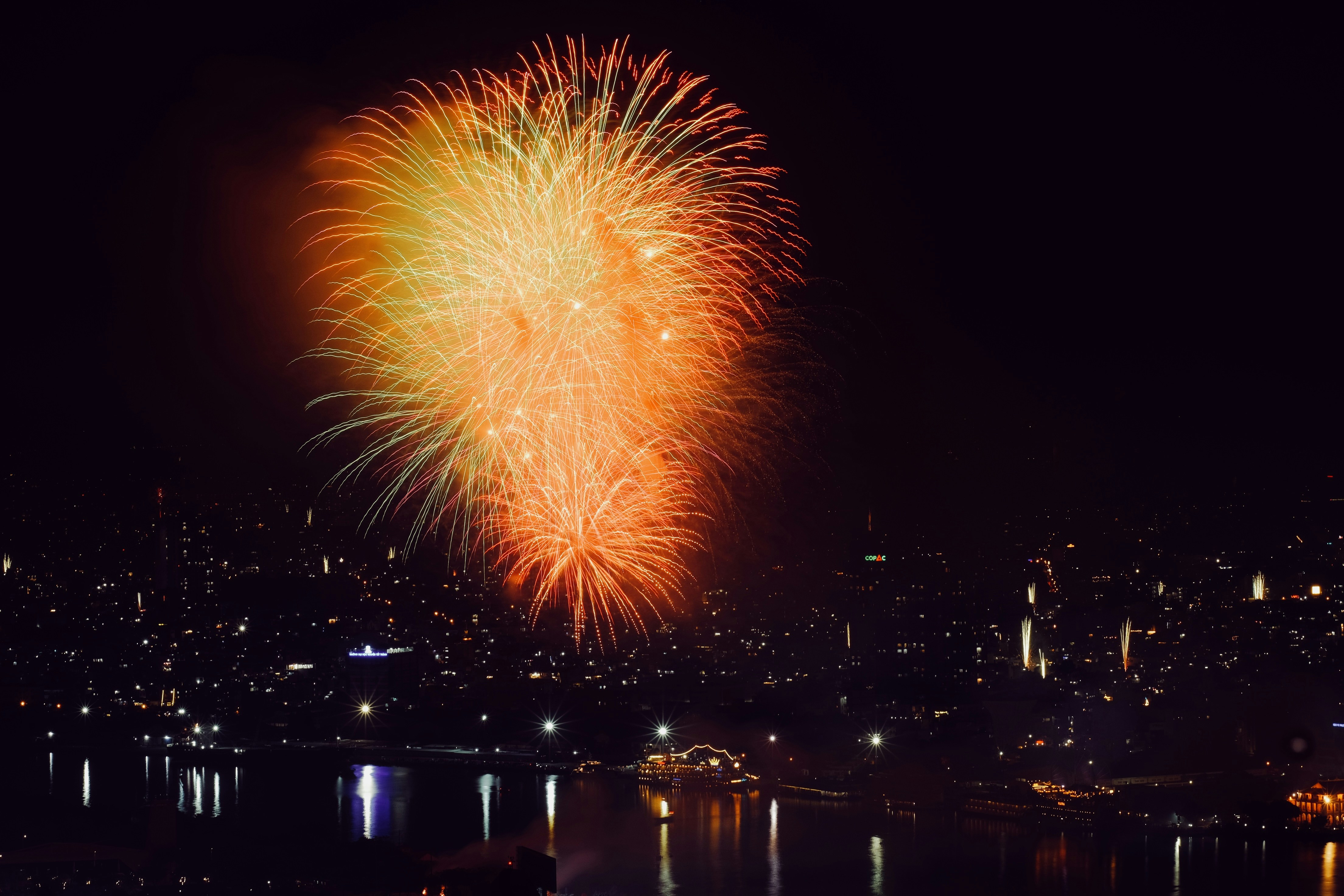 Photo by nguyentrungnguyen