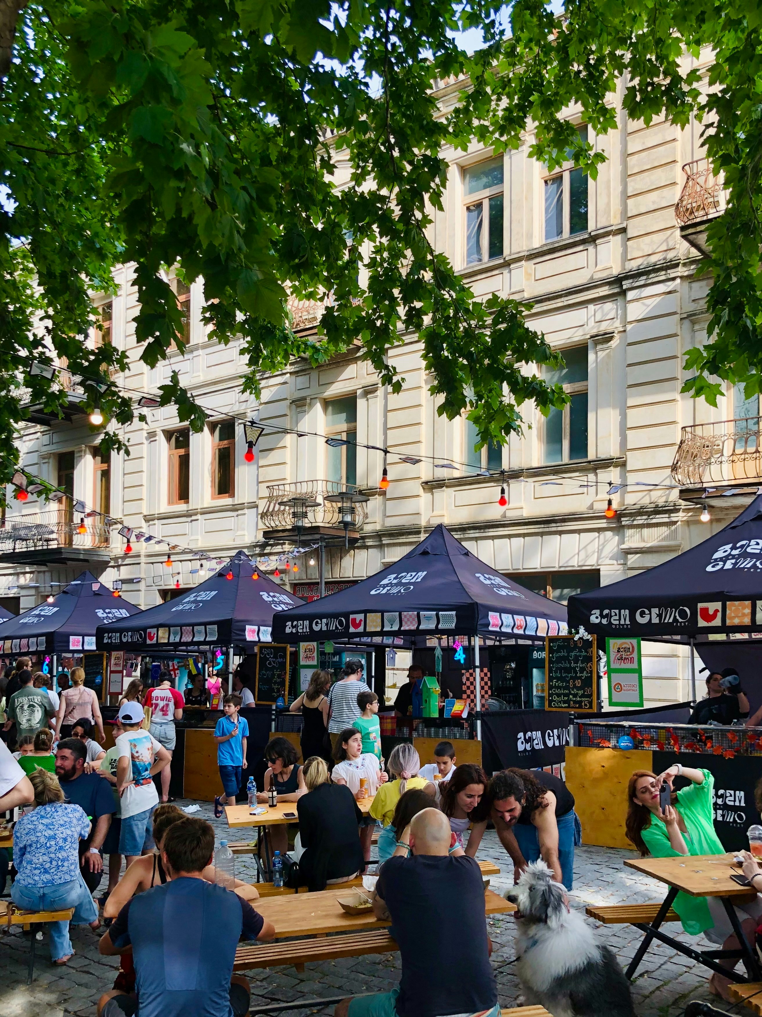 Market Street Eats: Casual Spots and Local Favorites