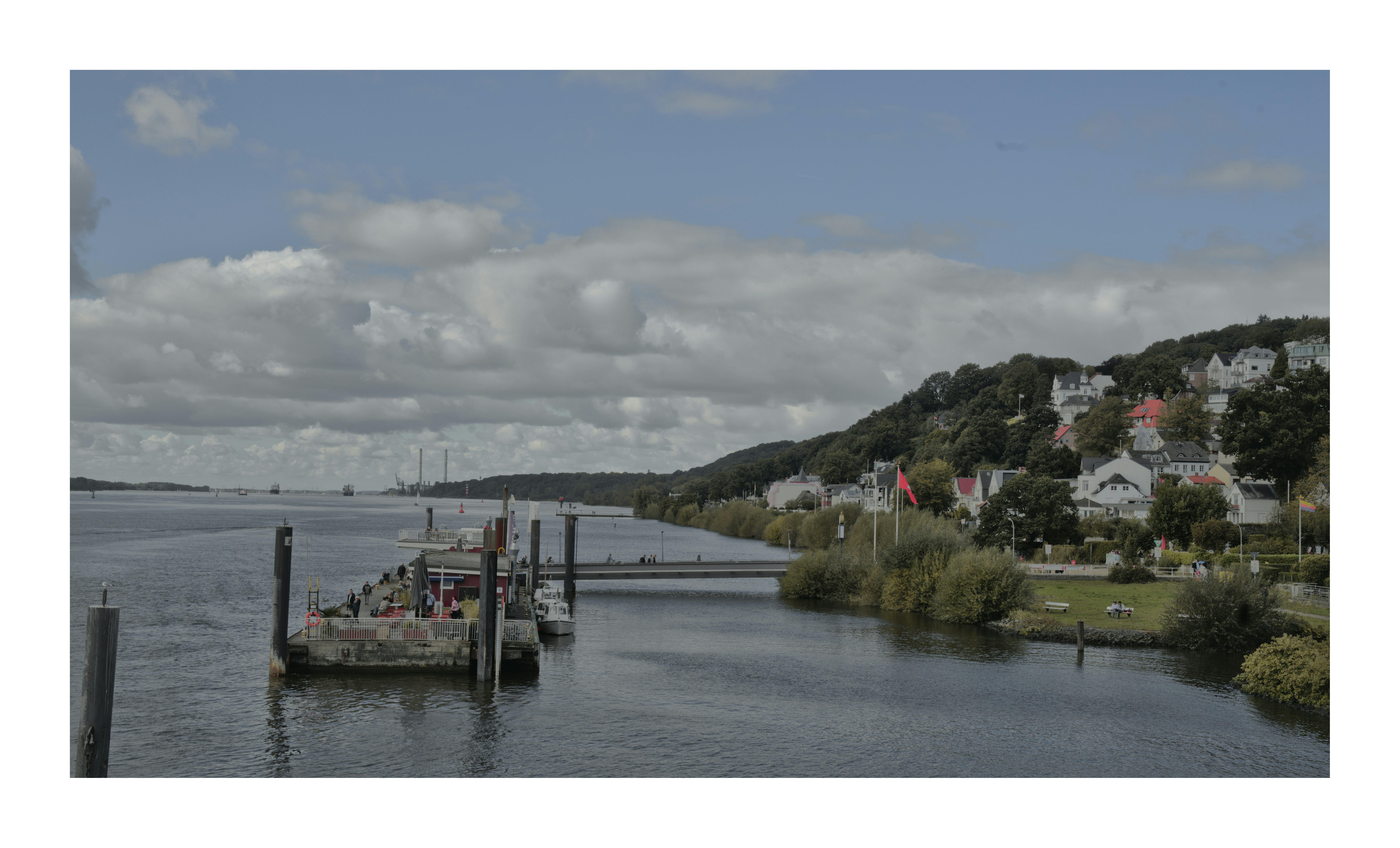 A picture of a boat in the water