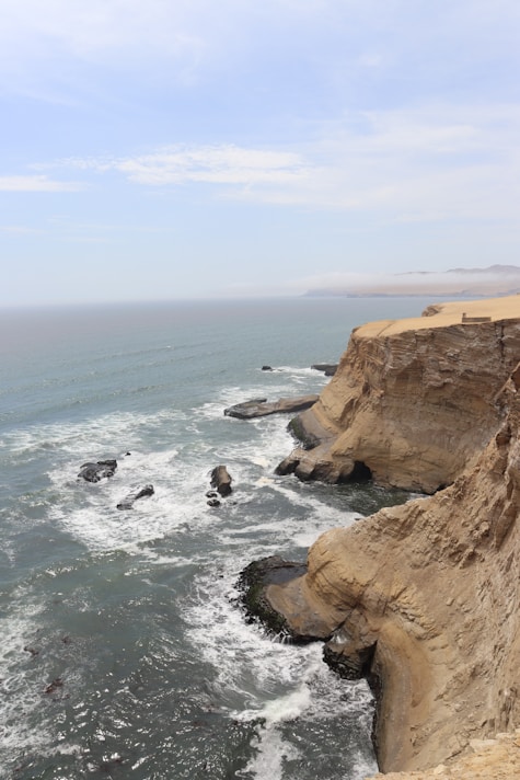 A view of the ocean from the top of a cliff from the Paracas National Reserve.