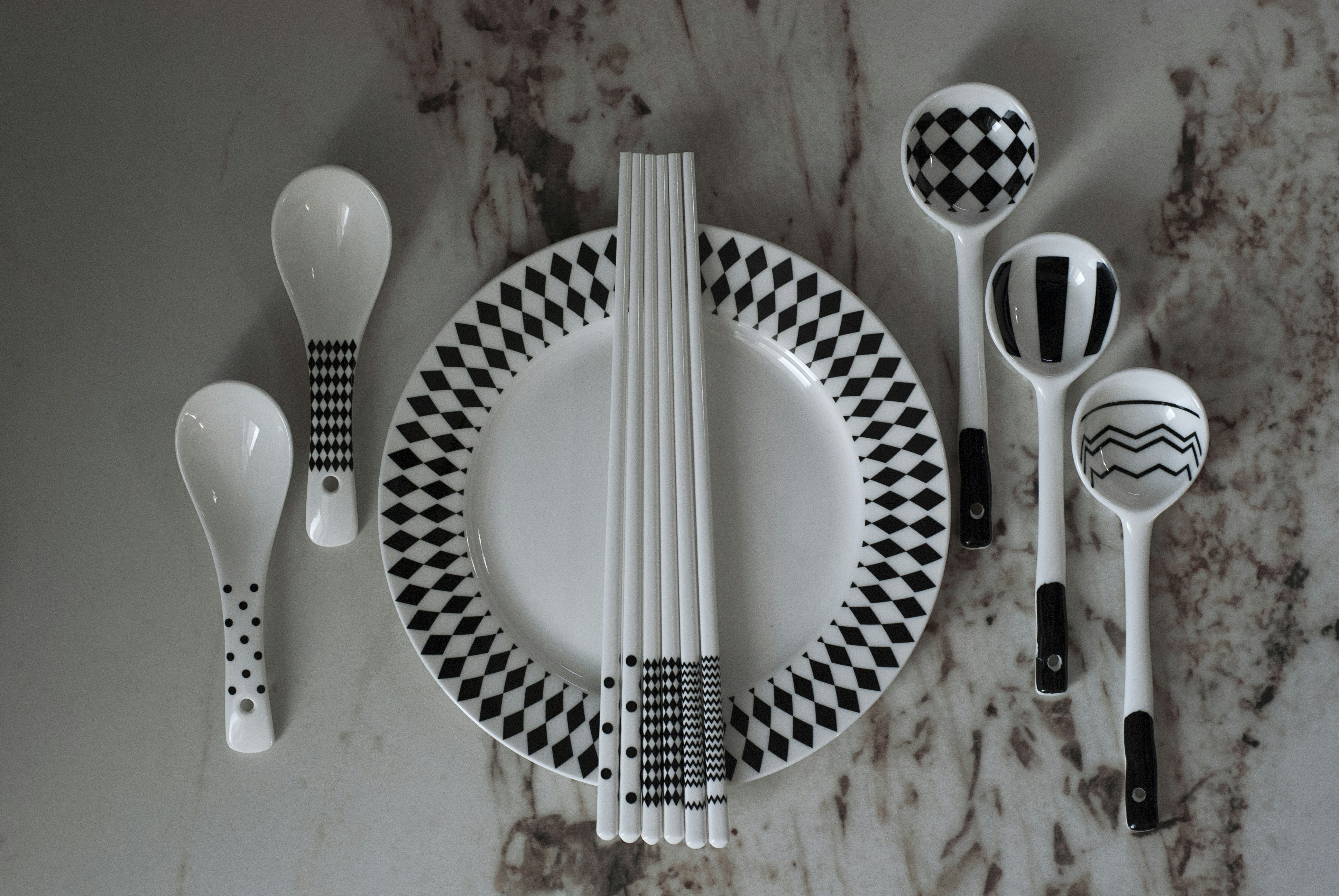Ceramic cutlery set