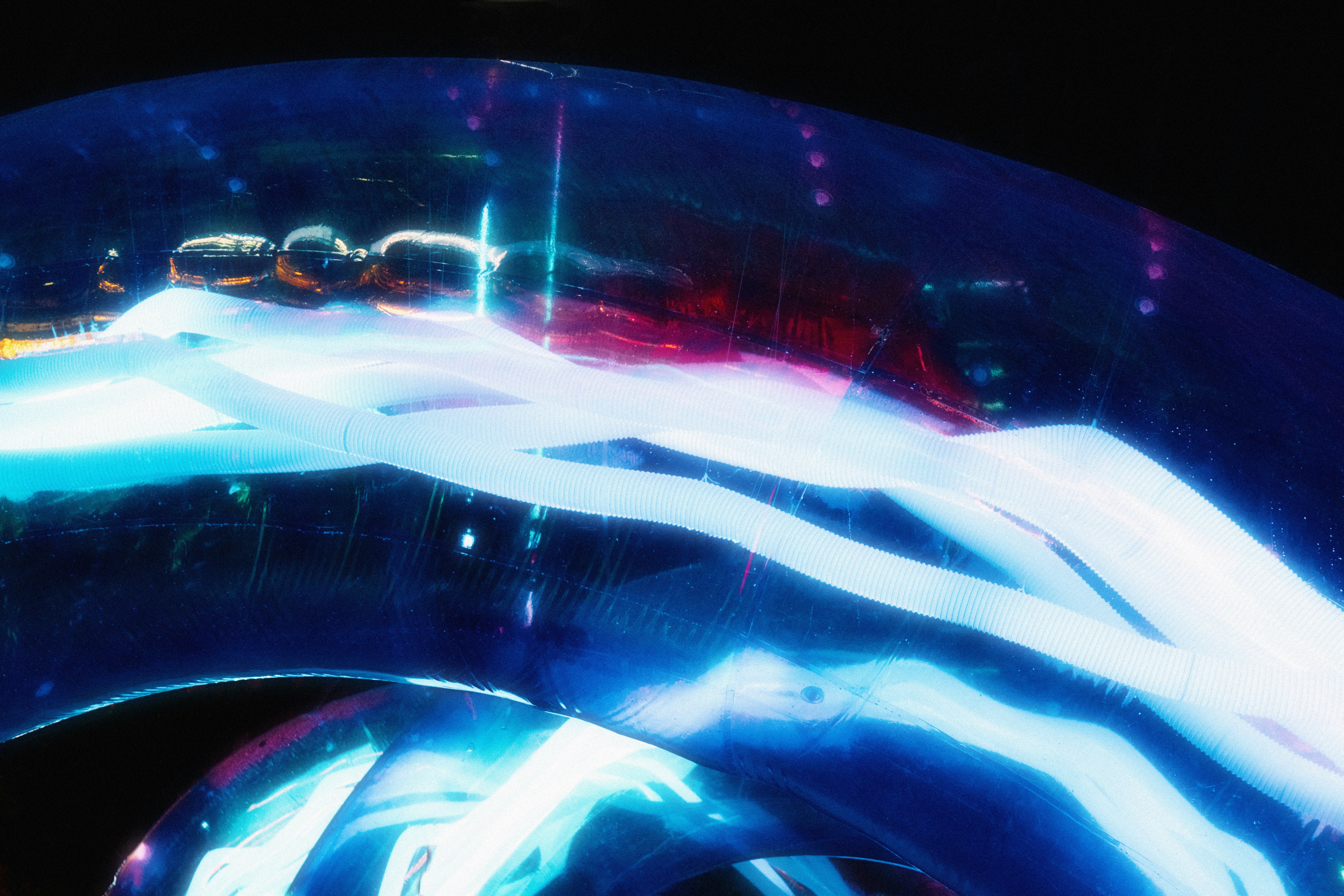 Photo 1738486147308 7eb3d5cde3a5?crop=entropy&cs=tinysrgb&fit=max&fm=jpg&ixid=M3w1MjQ0NjR8MHwxfHNlYXJjaHwxNHx8Y3liZXIlMjBuZXR3b3JrfGVufDB8MHx8fDE3NjI3MzgyOTN8MA&ixlib=rb 4.1