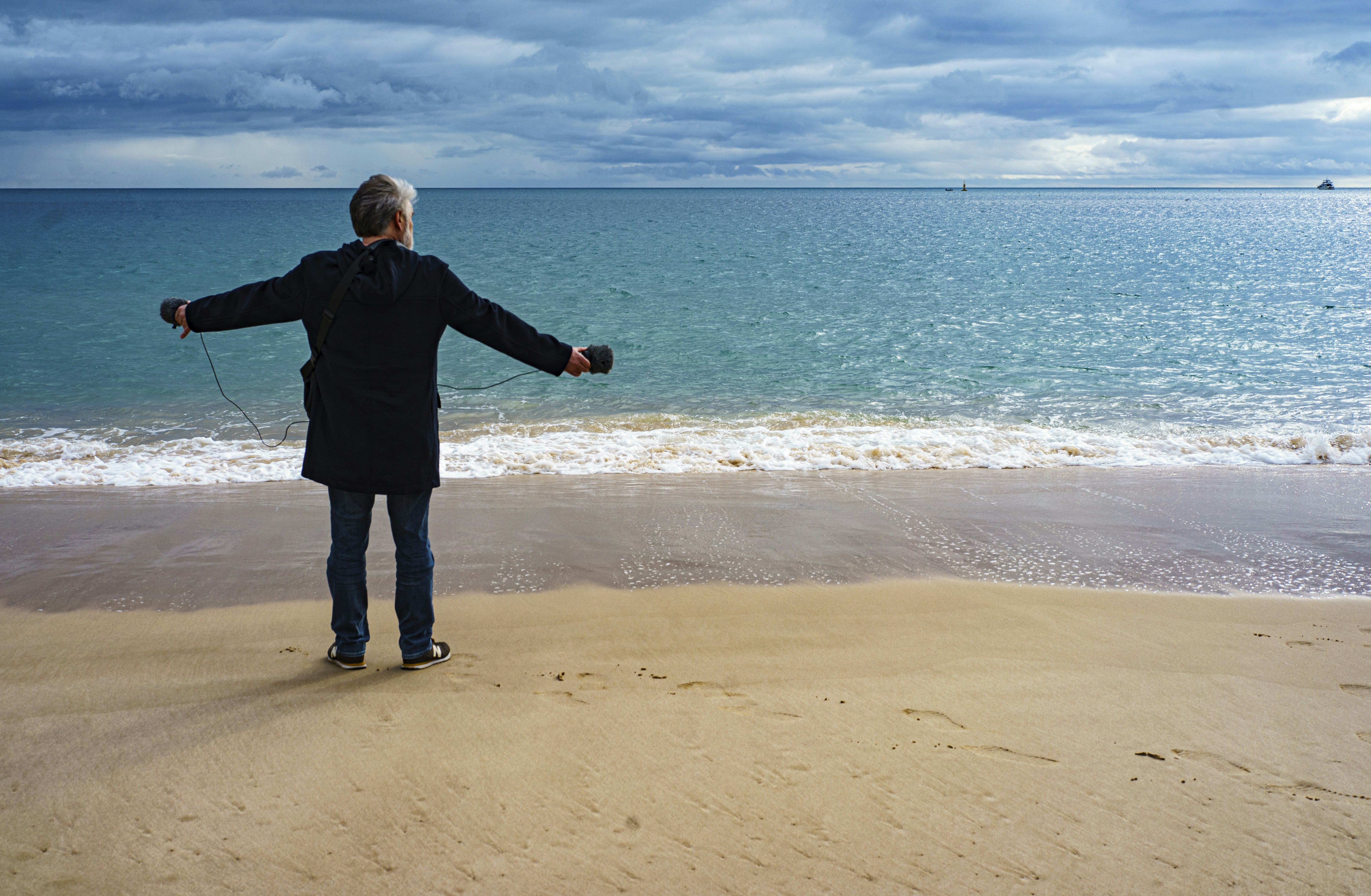 Field Recording in 2026: Edge Workflows, Low‑Latency Capture and Sustainable Kit Choices