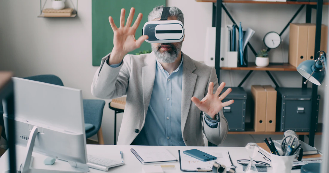 Collega's beleven samen een immersieve VR-game