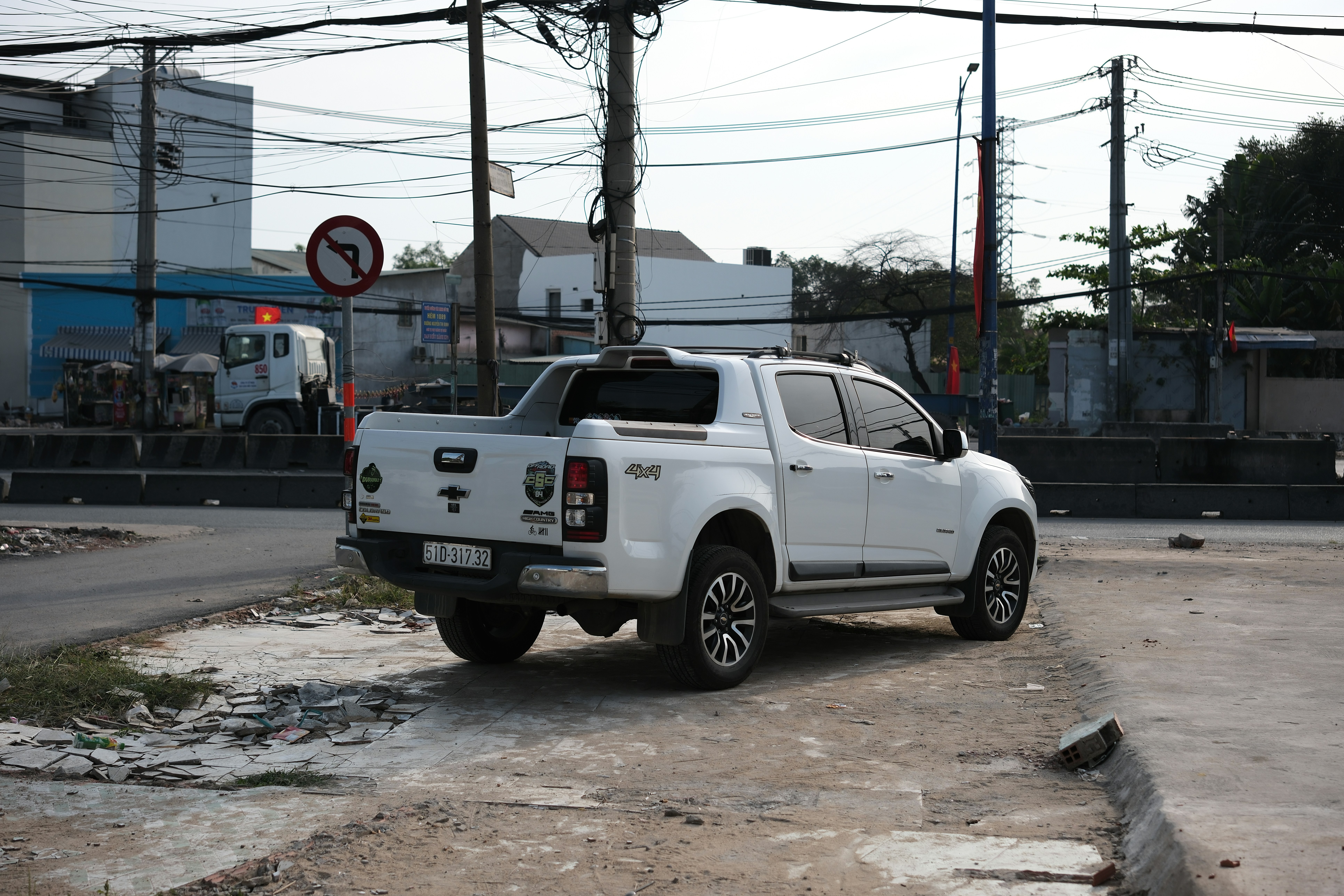 Cartel attacks 20 states after leader El Mencho dies