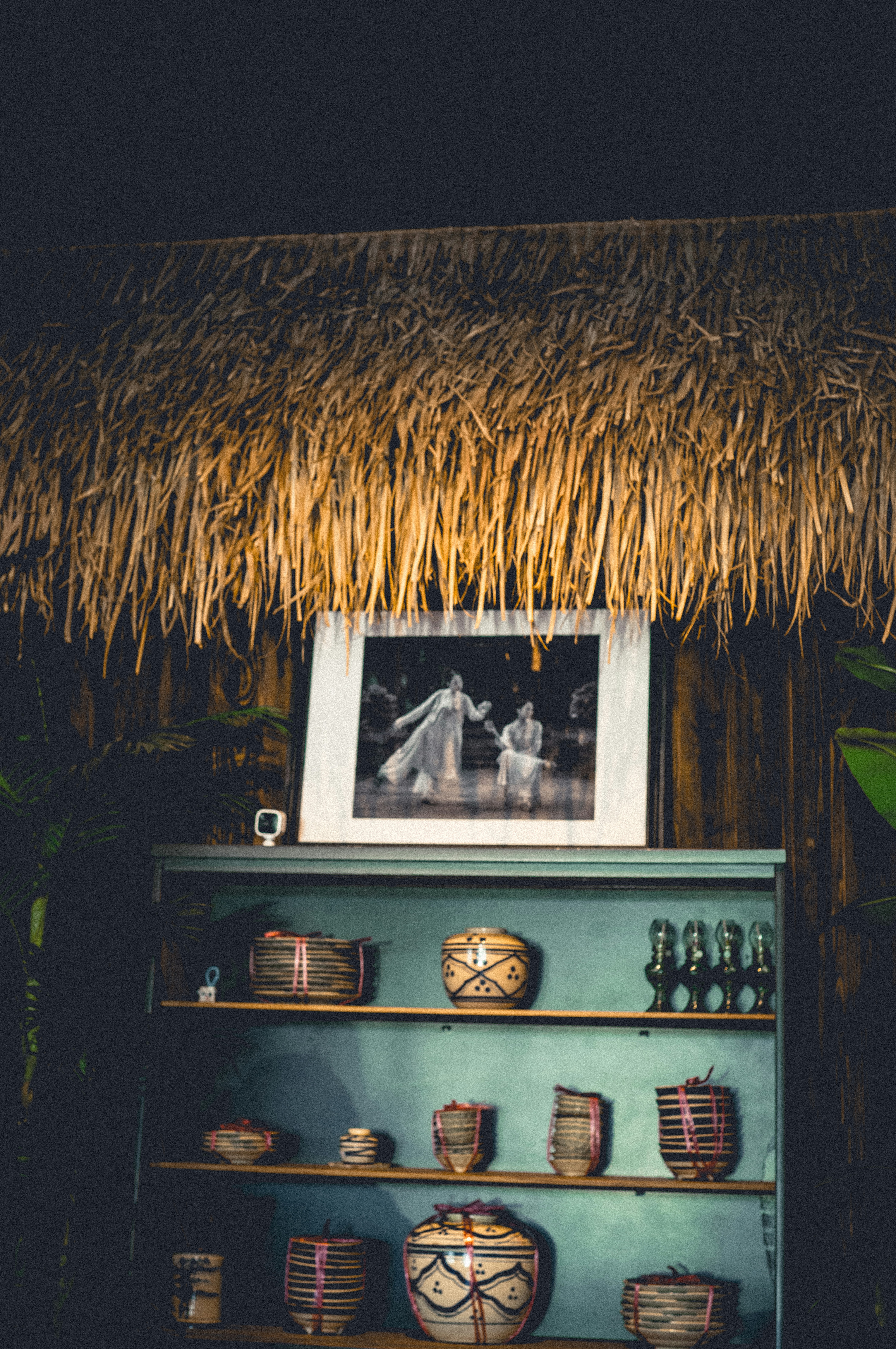 tropical kitchen wallpaper, wallpaper, Tropical Kitchen DIY Makeover: Bring the Island Vibes 3