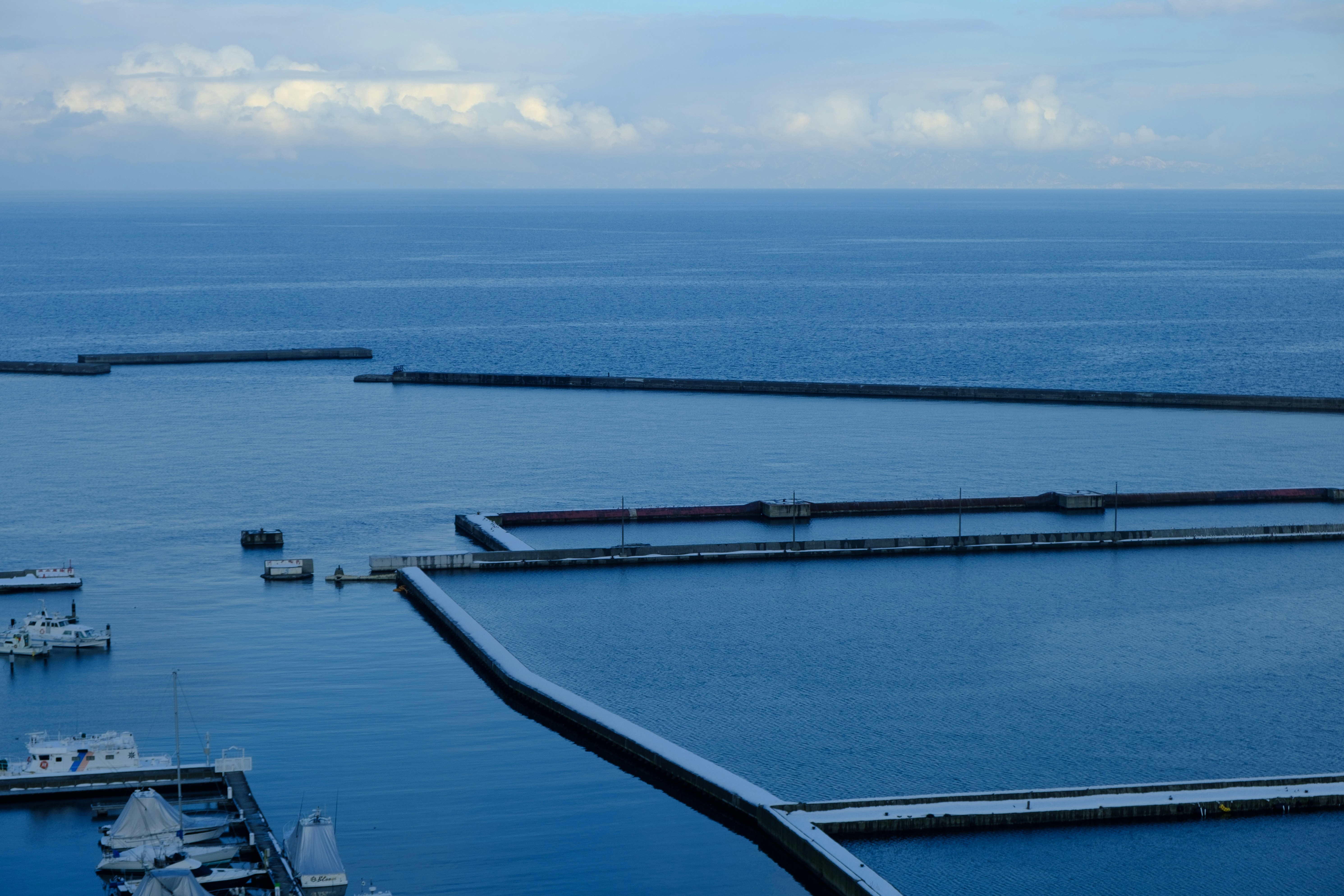 Japan Starts Release of Oil From Reserves as War Snarls Flows