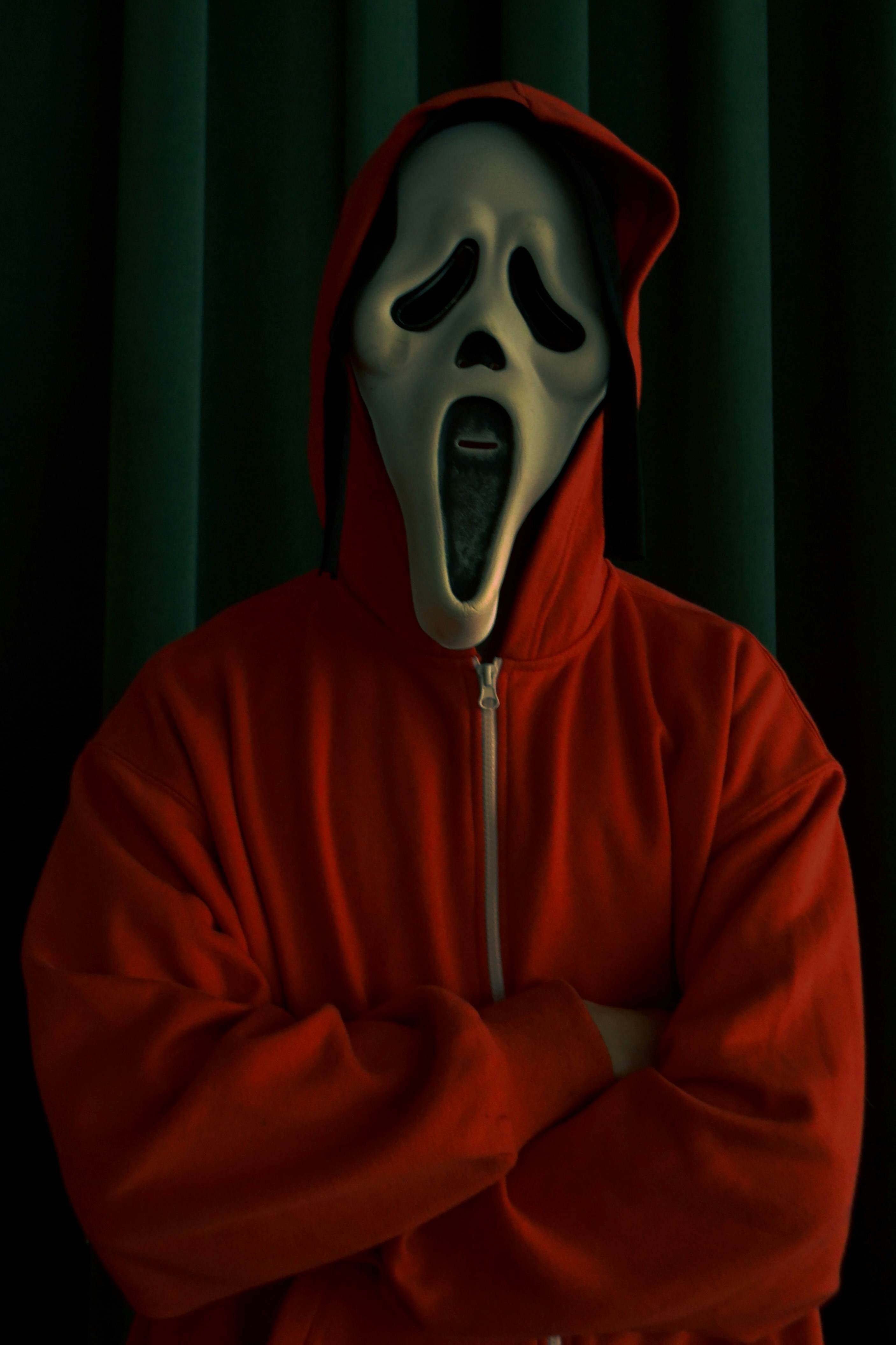 비명을 지르는 남자 사진 | Unsplash에서 무료 이미지 다운로드, image size:3000x4500