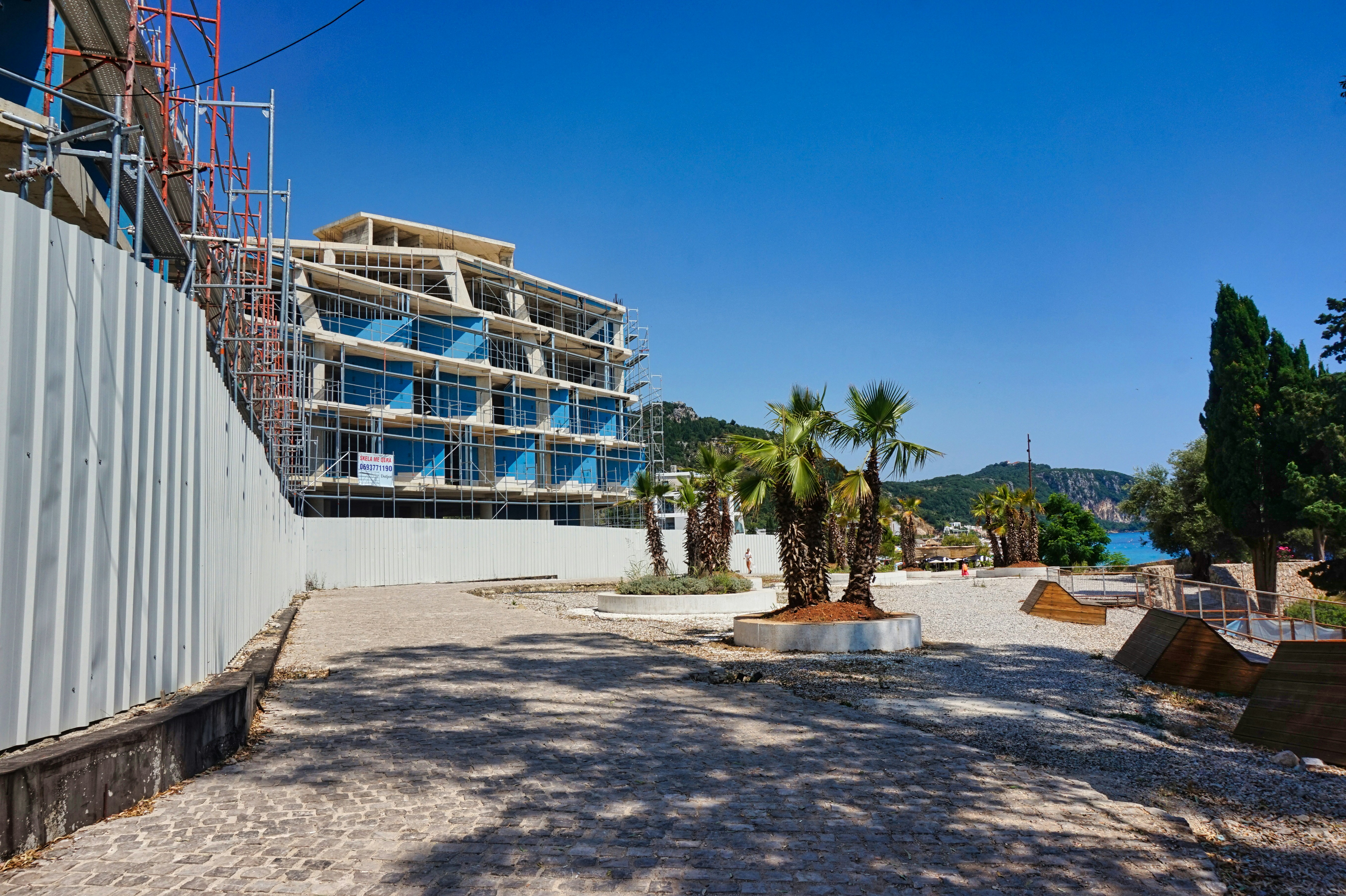 Photo by marie_worldonabudget