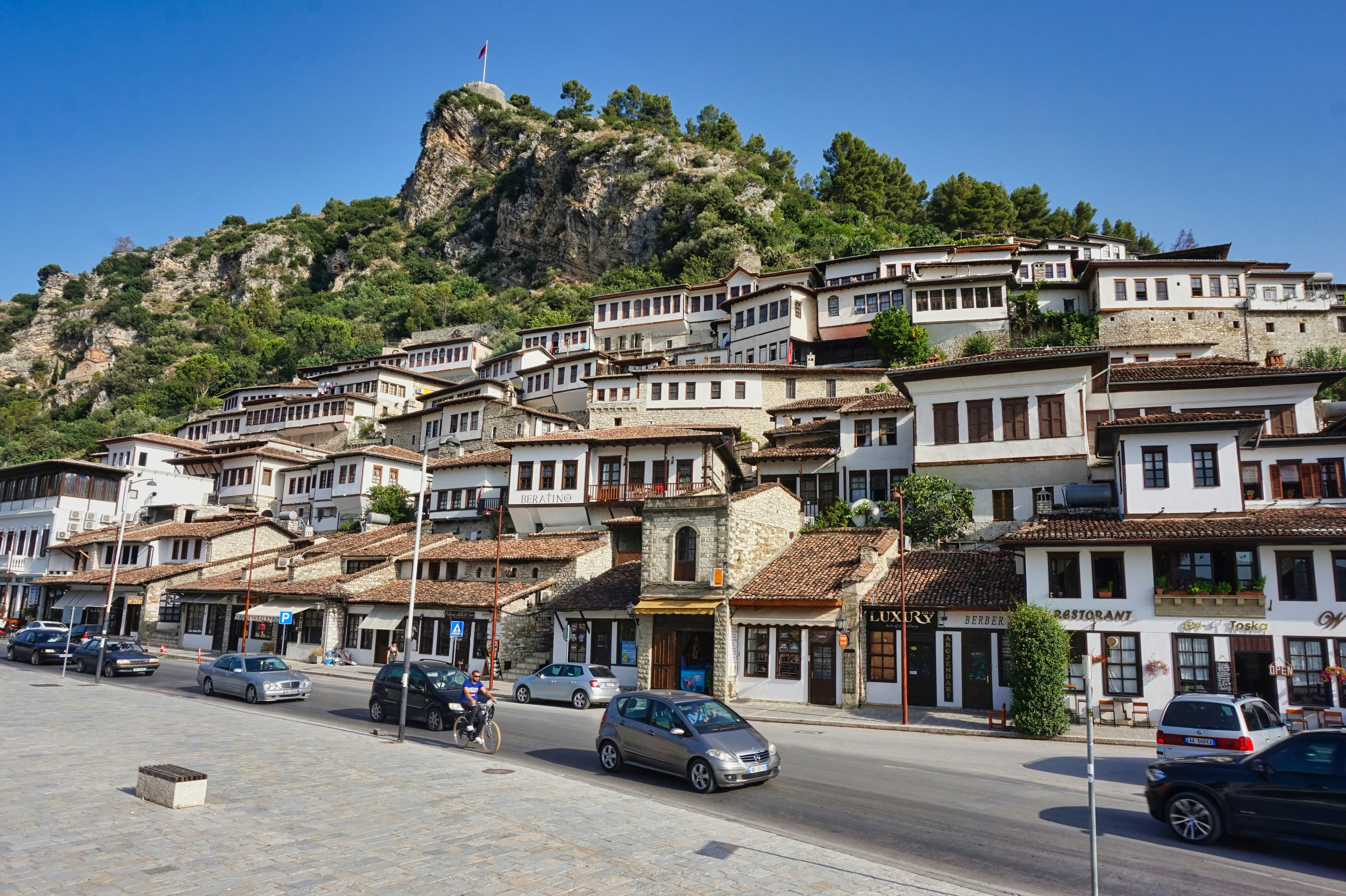 Photo by marie_worldonabudget