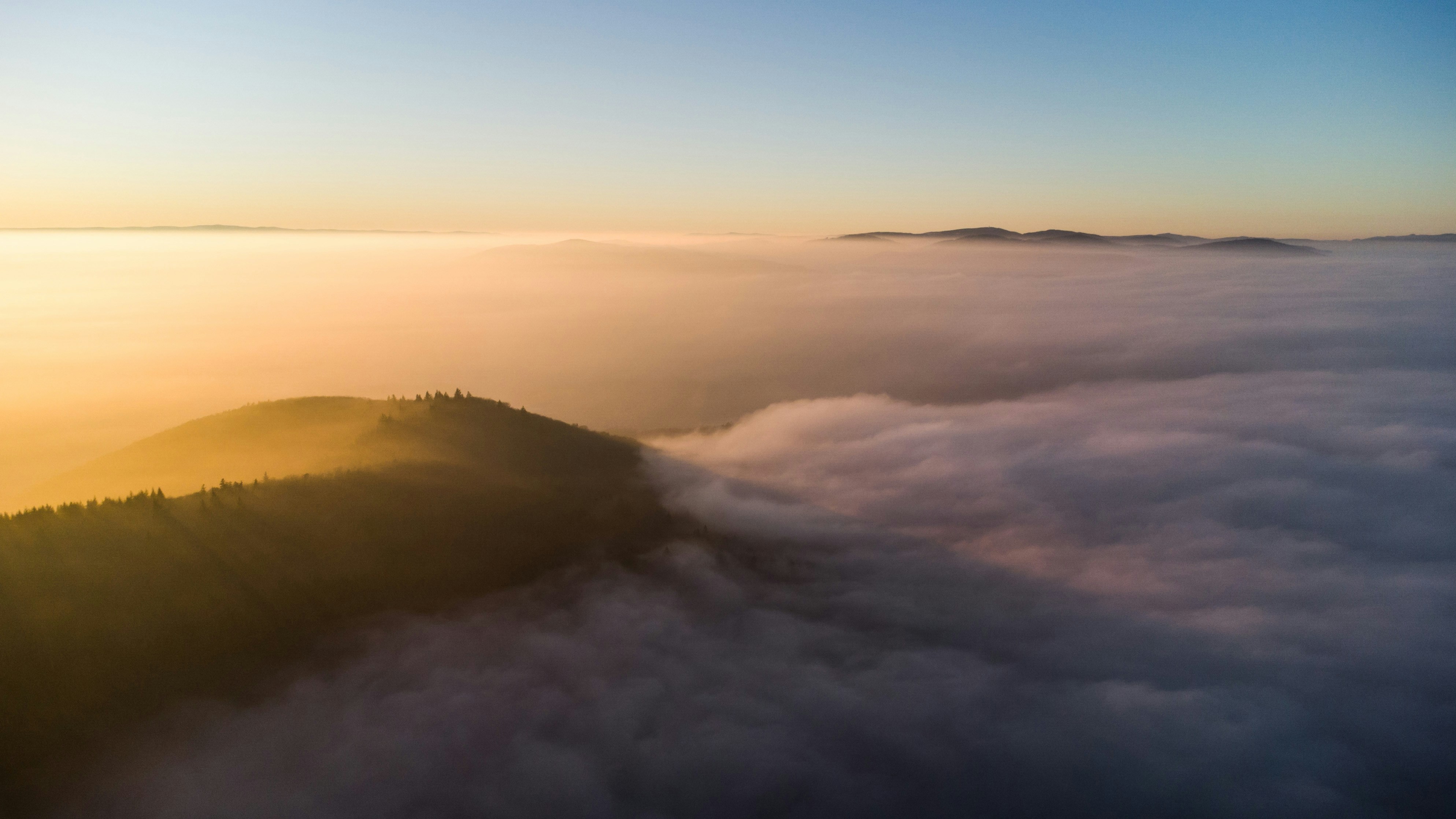 Photo by lucasgallone