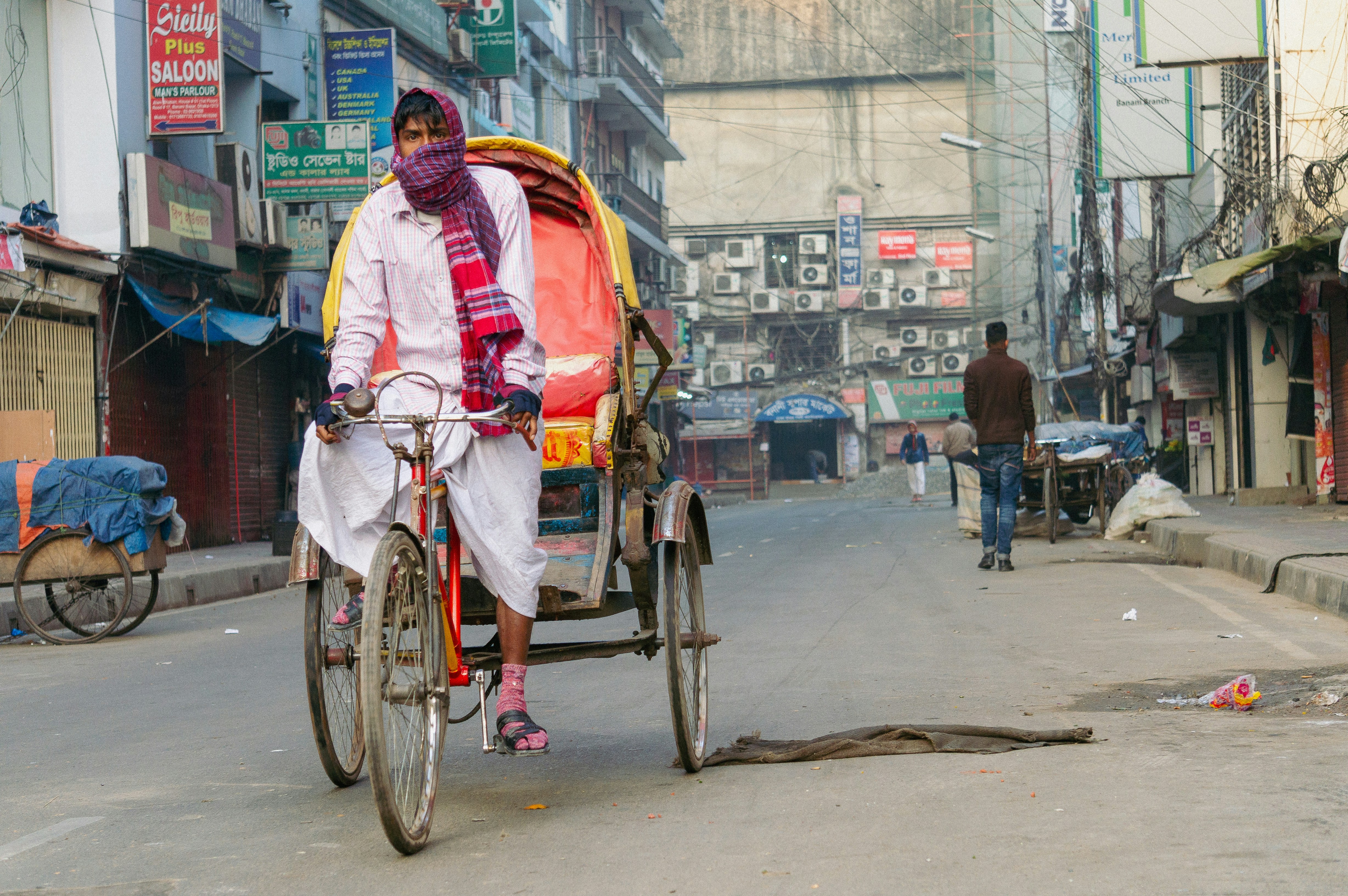 The Ultimate Dhaka Travel Guide 2026: Navigating the Rickshaw Capital of the World