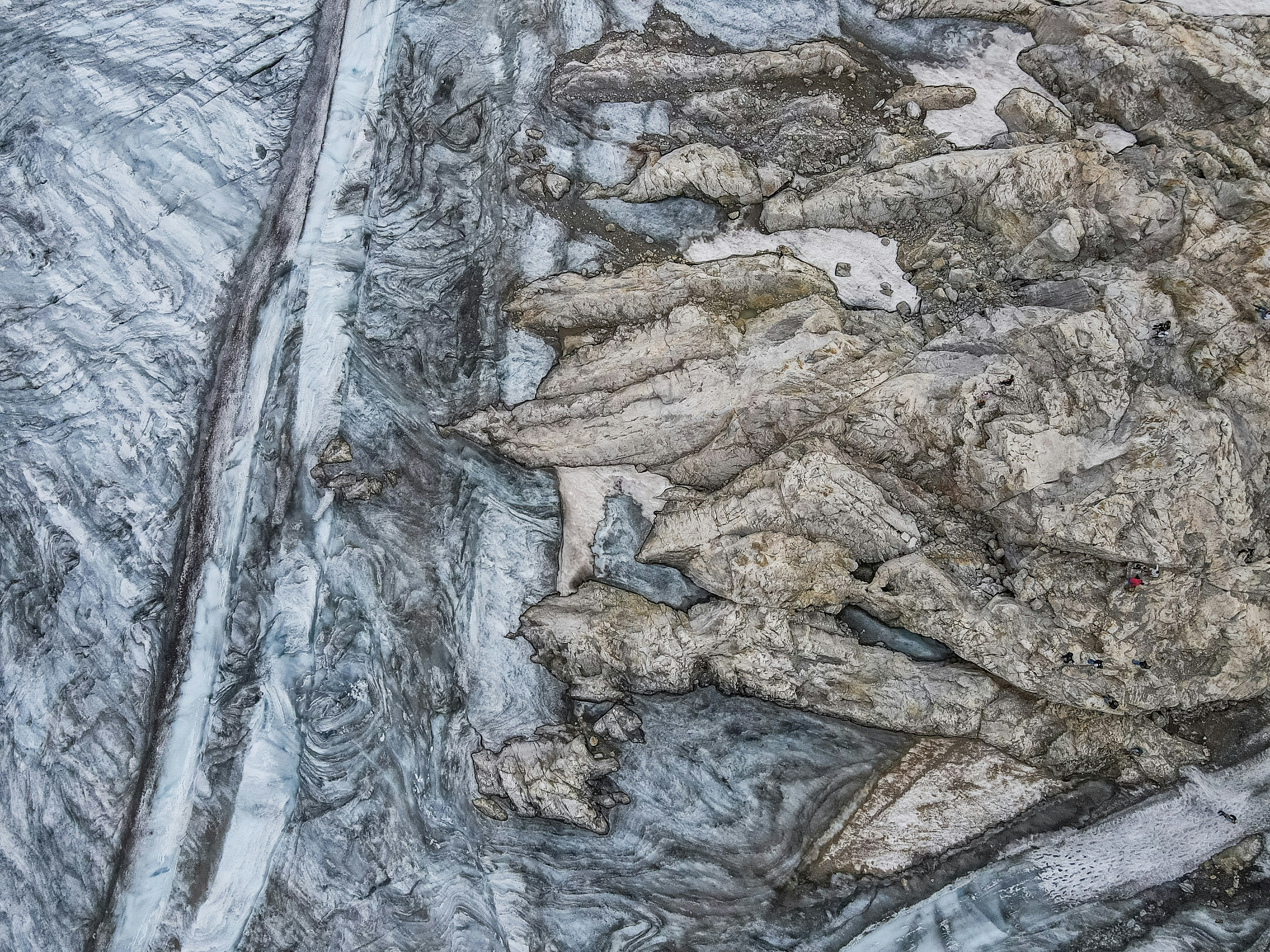 Photo by michaelarimakova