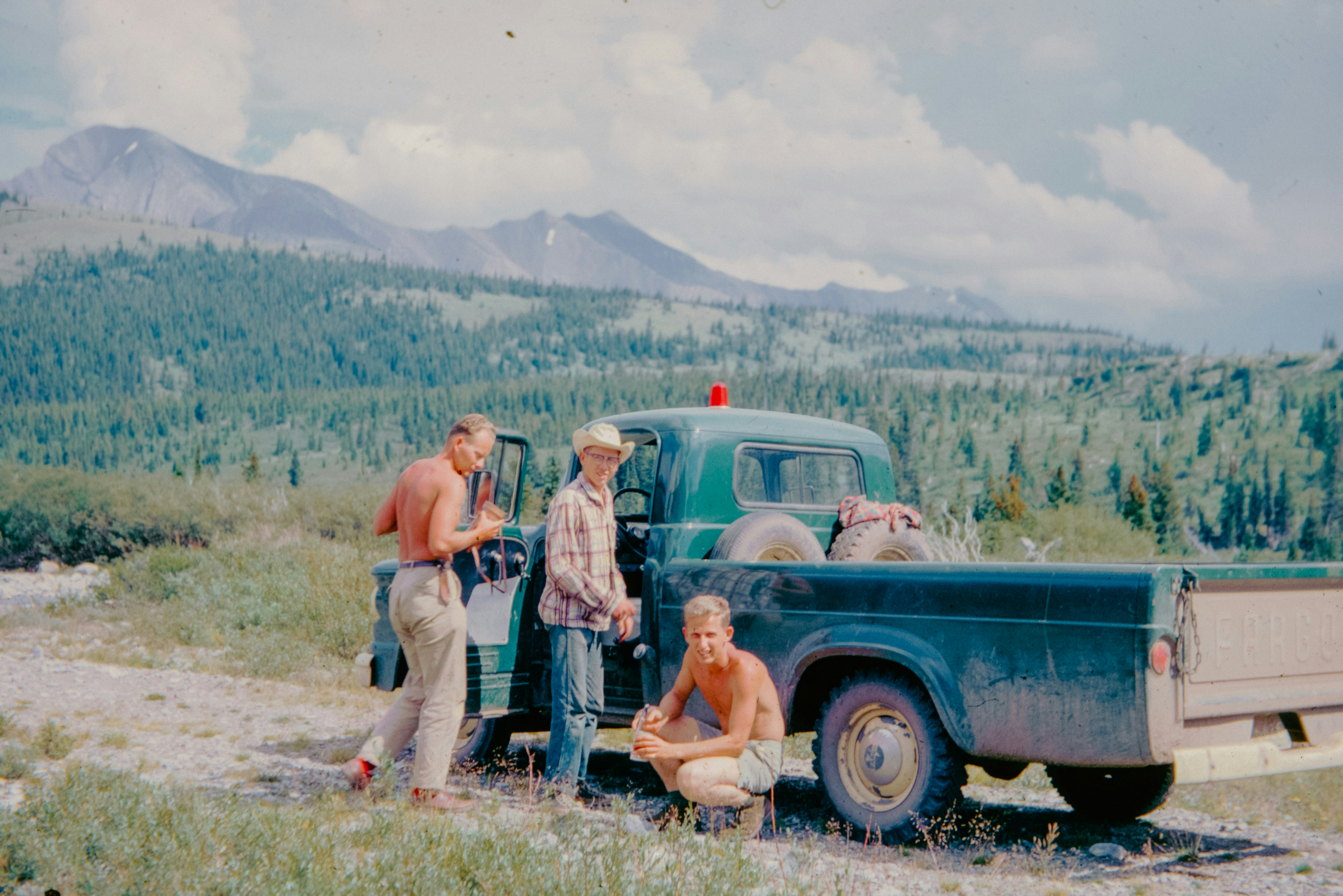 The Roads That Went Nowhere: What Driving Across America Looked Like Before Eisenhower Changed Everything