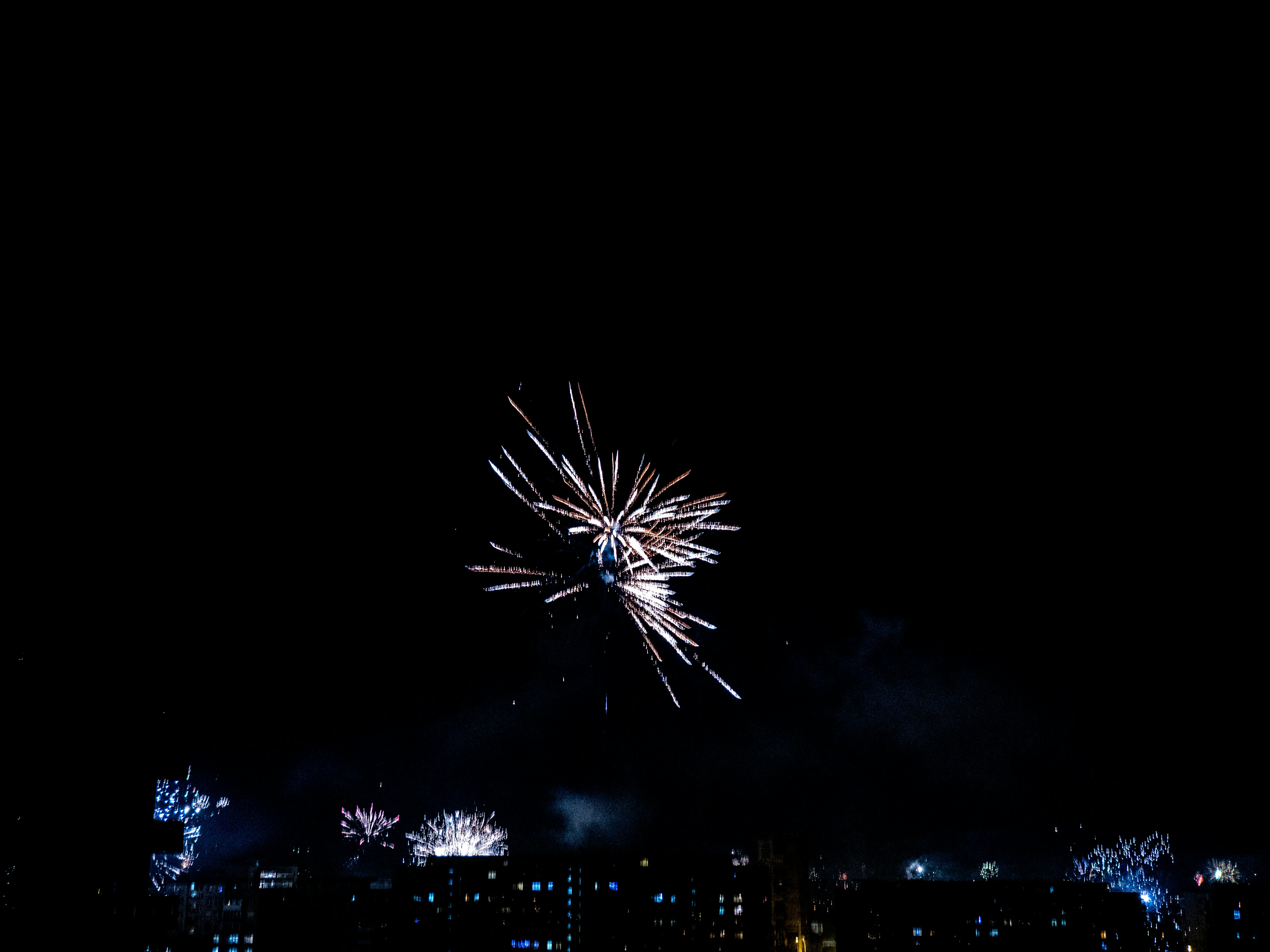 Diwali 2023: Unmissable Deals on Amazon & Flipkart