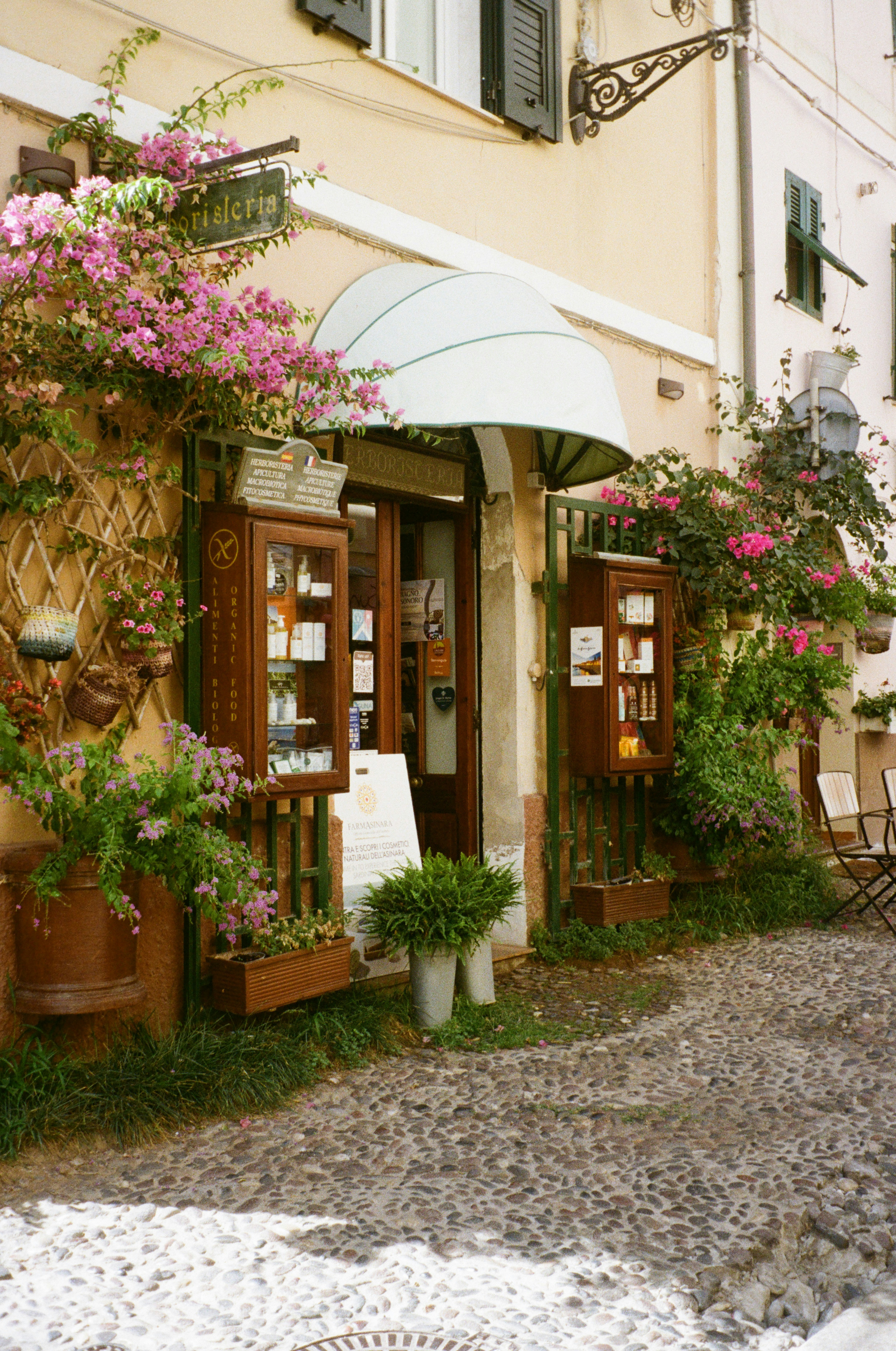 Photo by bernhardbar