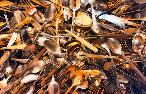Gold luxury cutlery collection