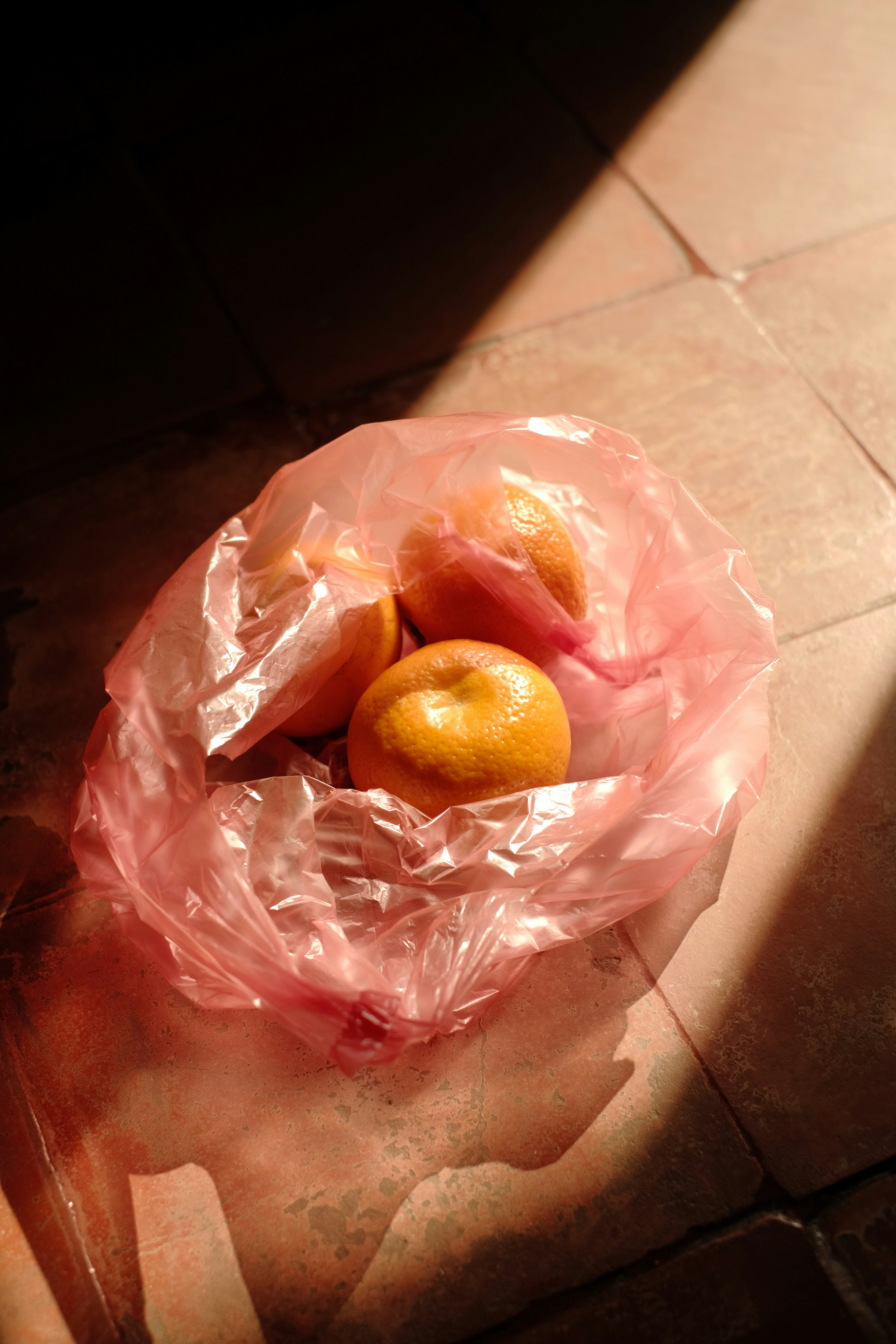 photo-1739187011488-e6d362c58e96?ixid=M3wxMjA3fDB8MXxzZWFyY2h8N3x8YnV5JTIwc3VuYnVyc3QlMjBjYmQlMjBndW1taWVzfGVufDB8fHx8MTc0NzAxMTY2NXww\u0026ixlib=rb-4.1.0