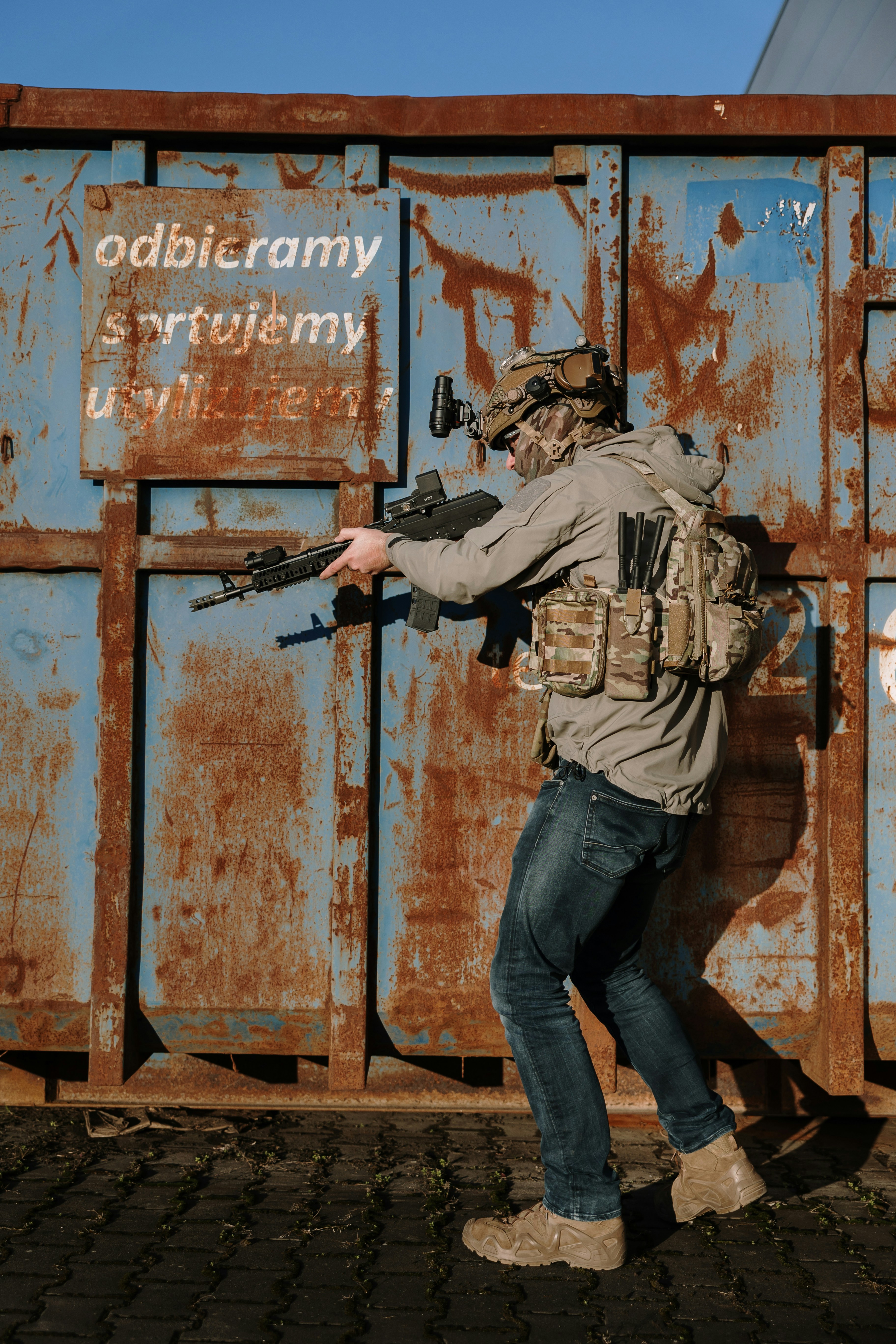 Airsoft player during the game with his new Cyma Platinum SLR AK with Eshooter ETU.