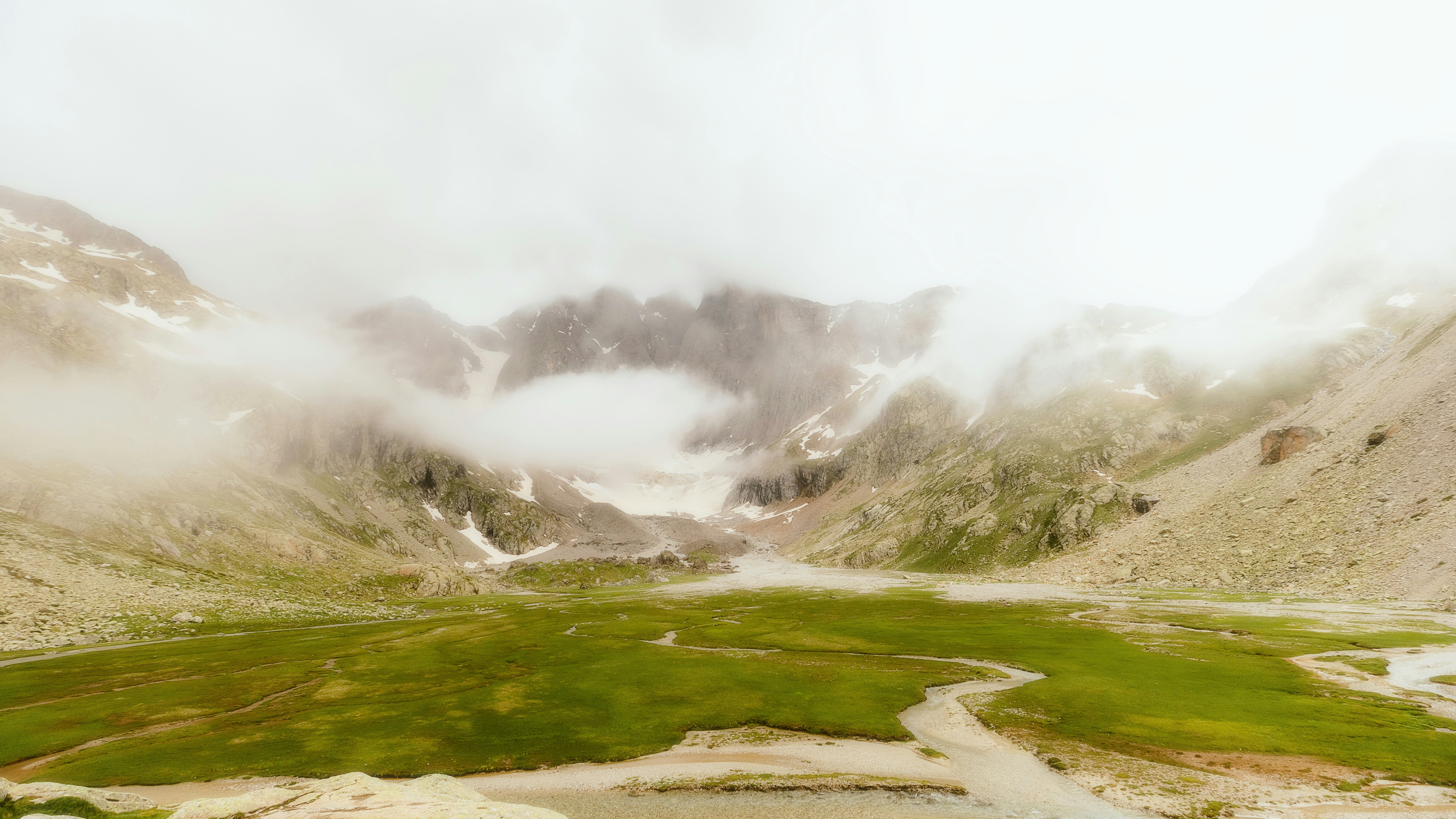 Photo by alingavriliuc