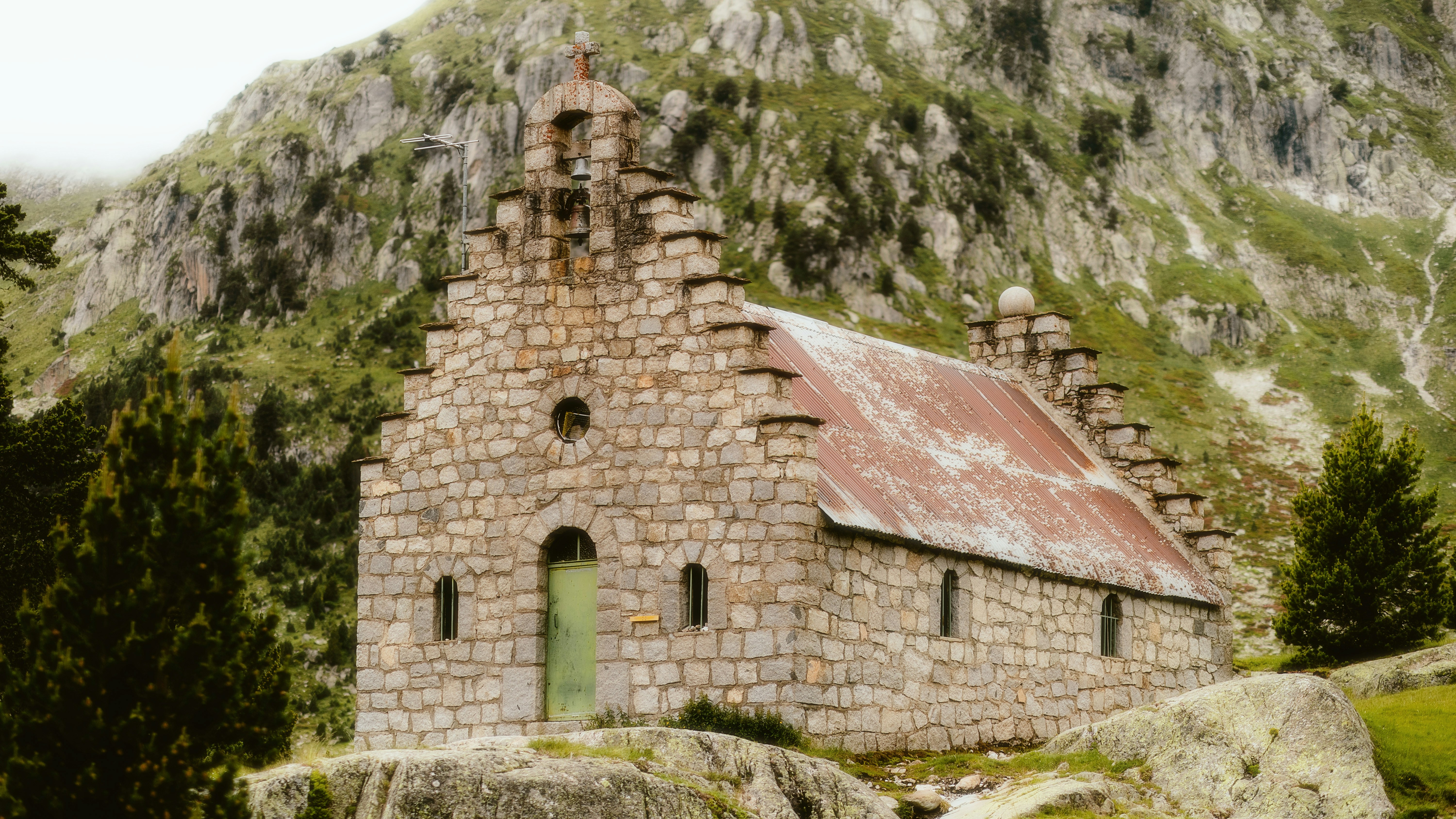 Photo by alingavriliuc