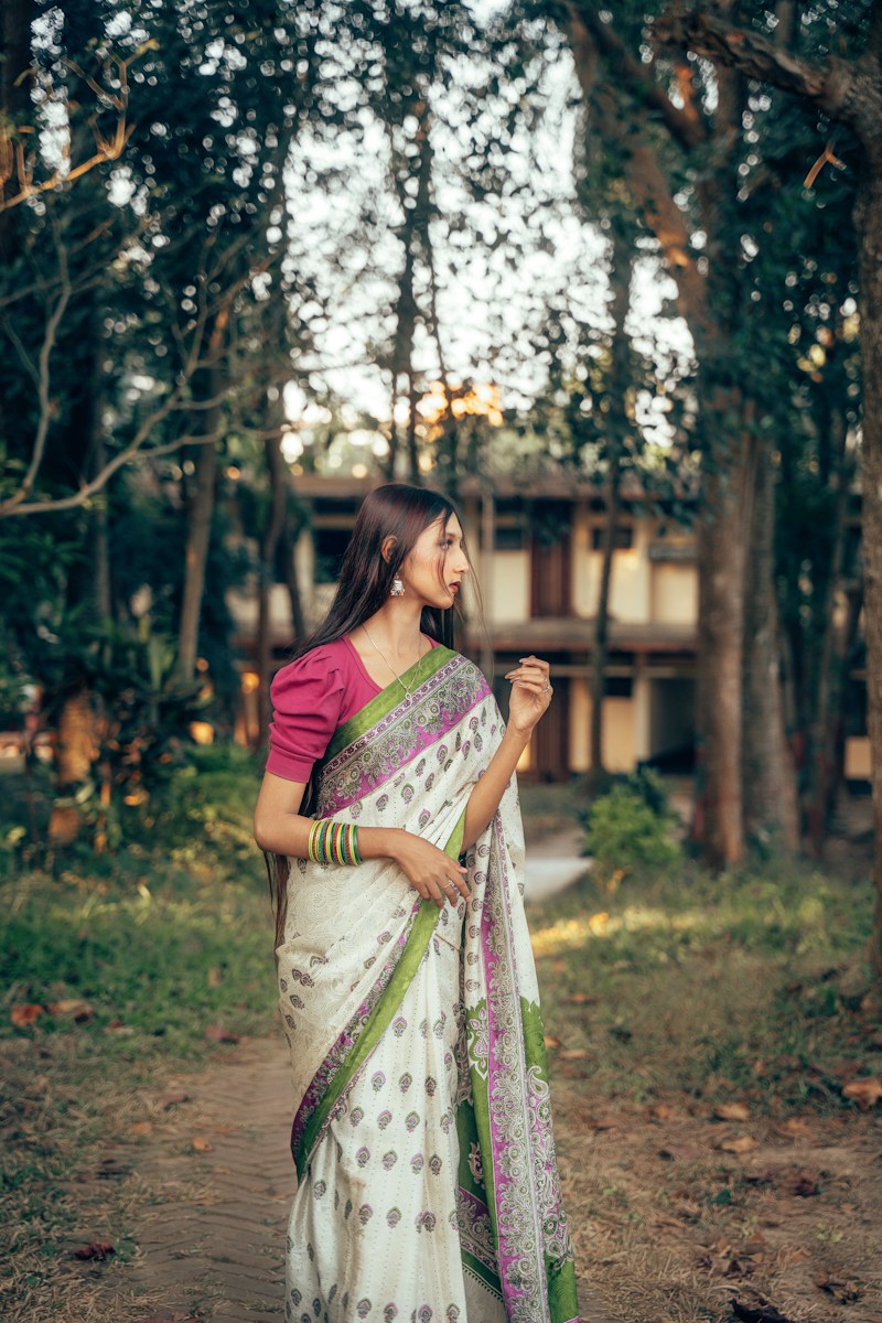 Choosing the Perfect Saree
