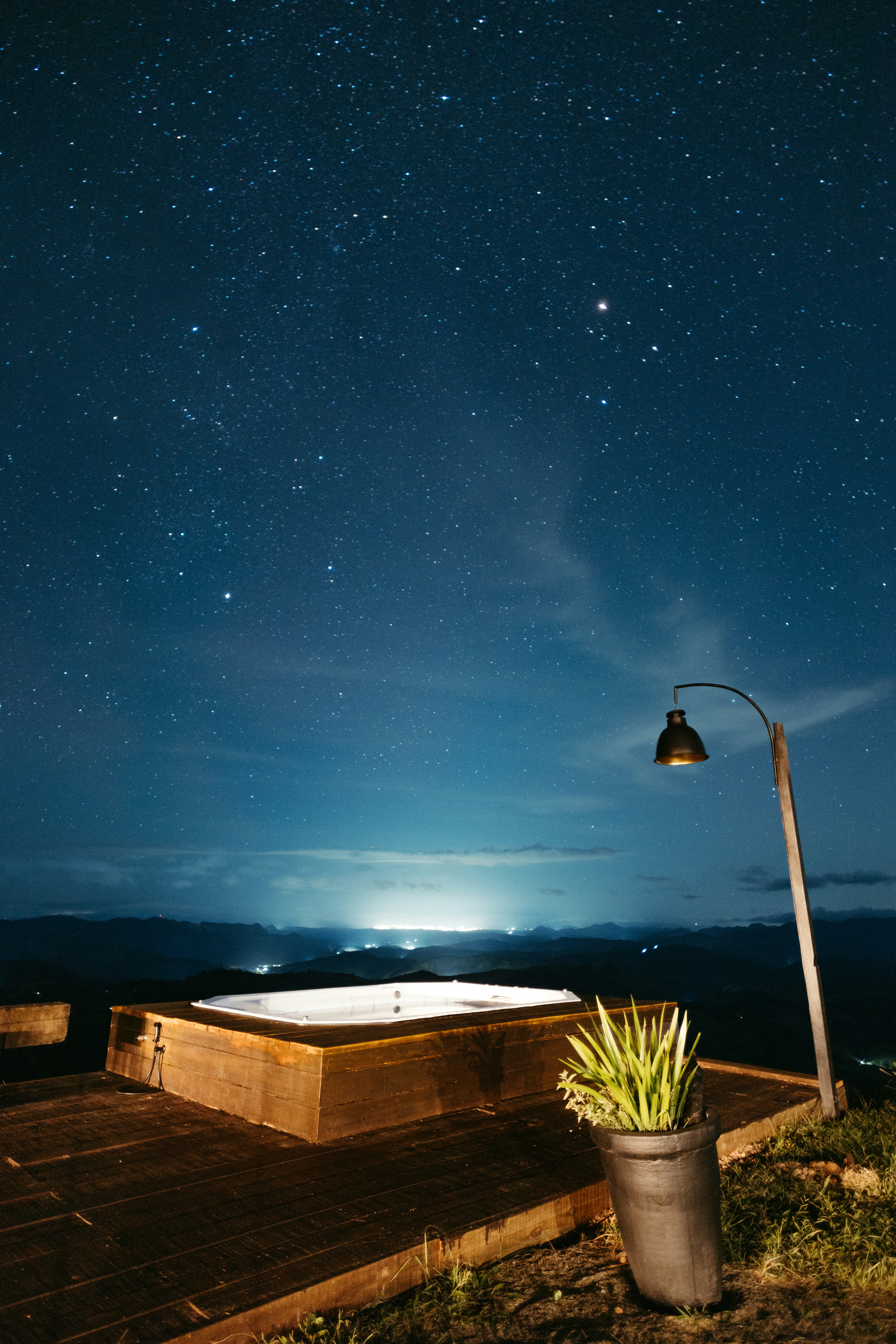 Photo by jonathanborba