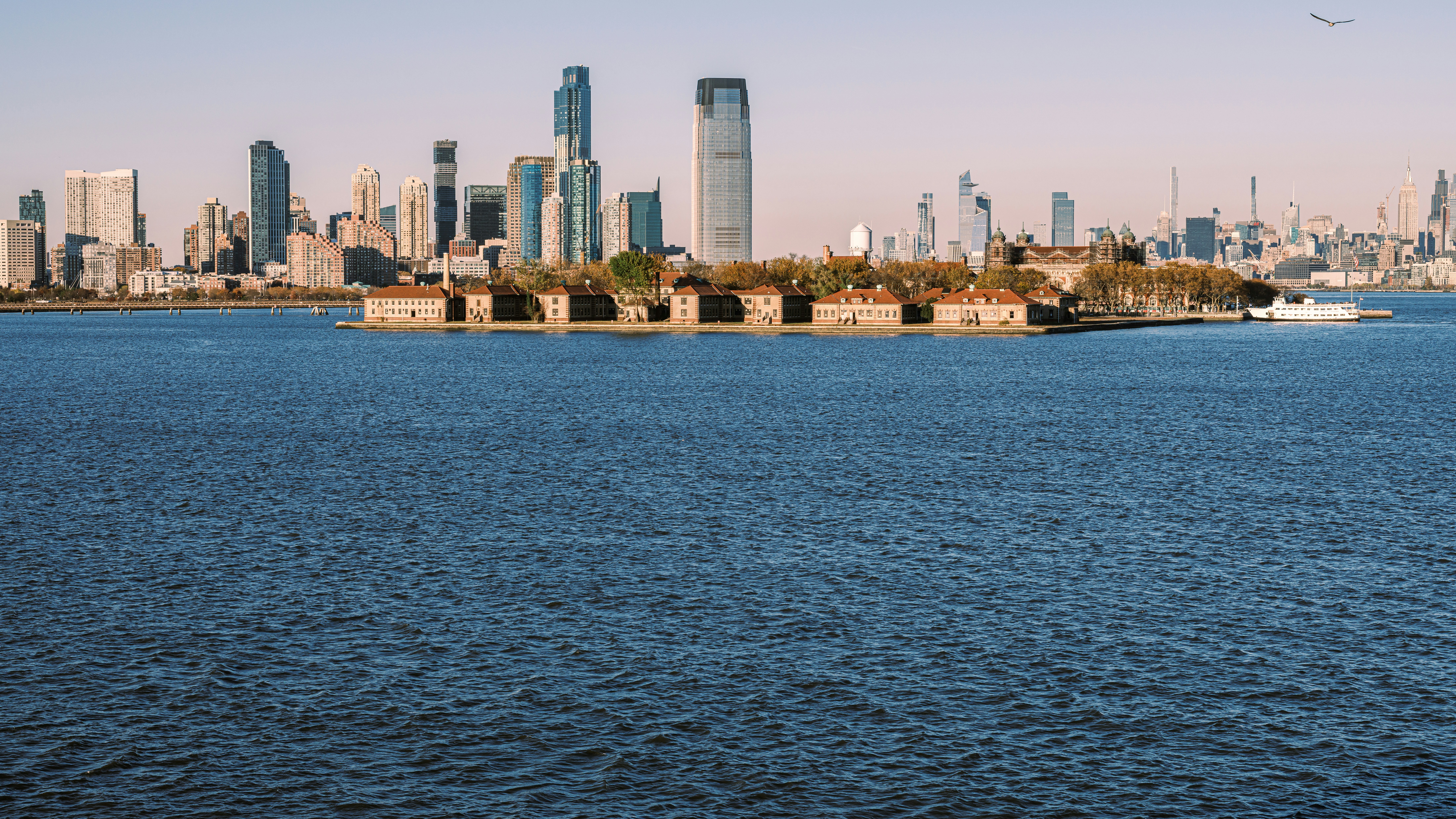 Photo by lumin_osity