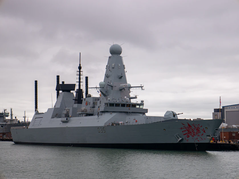 HMS Dragon se dirige a Oriente Medio para una posible misión en el Estrecho de Ormuz
