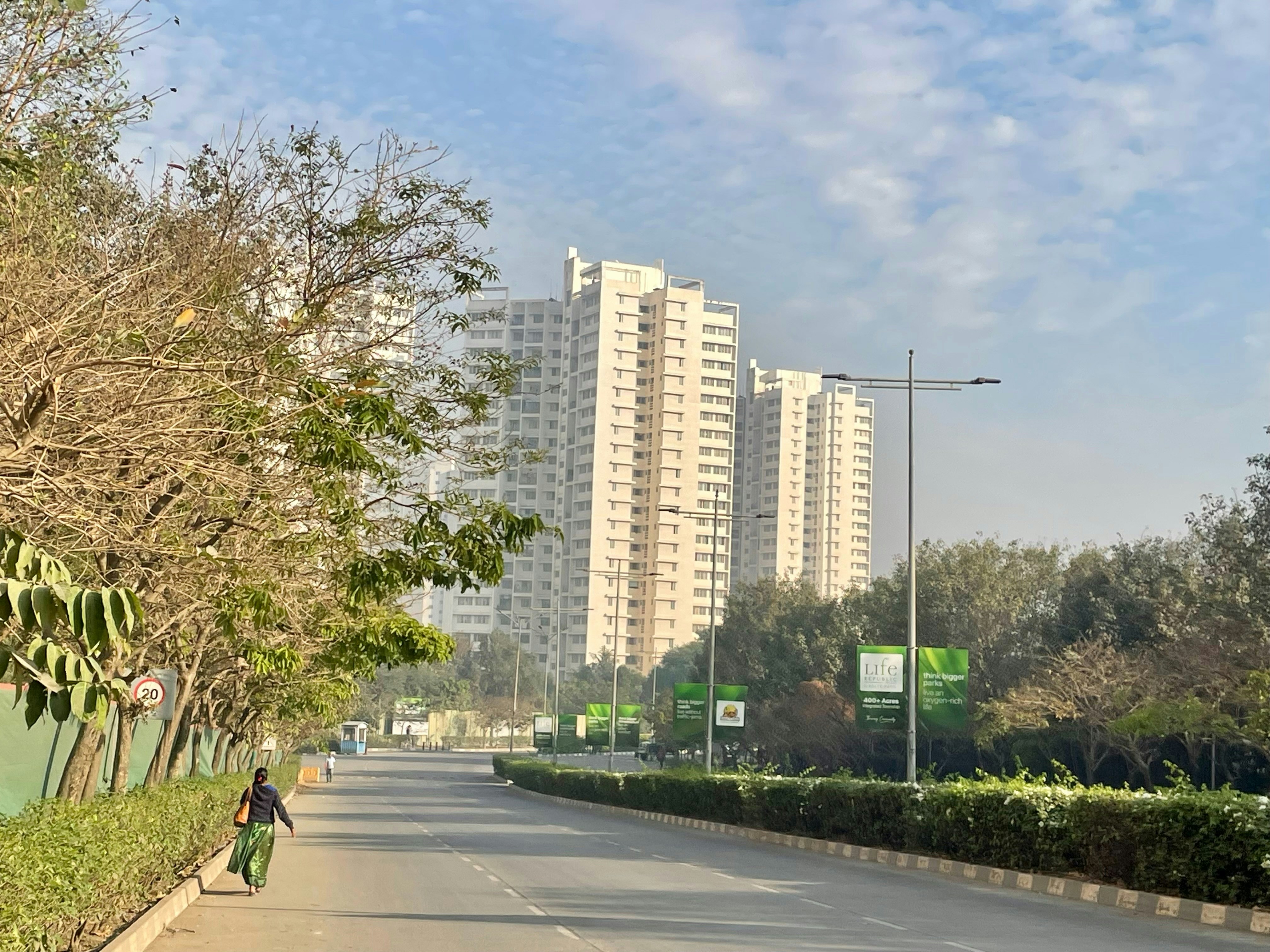 Containers in Warda, TX