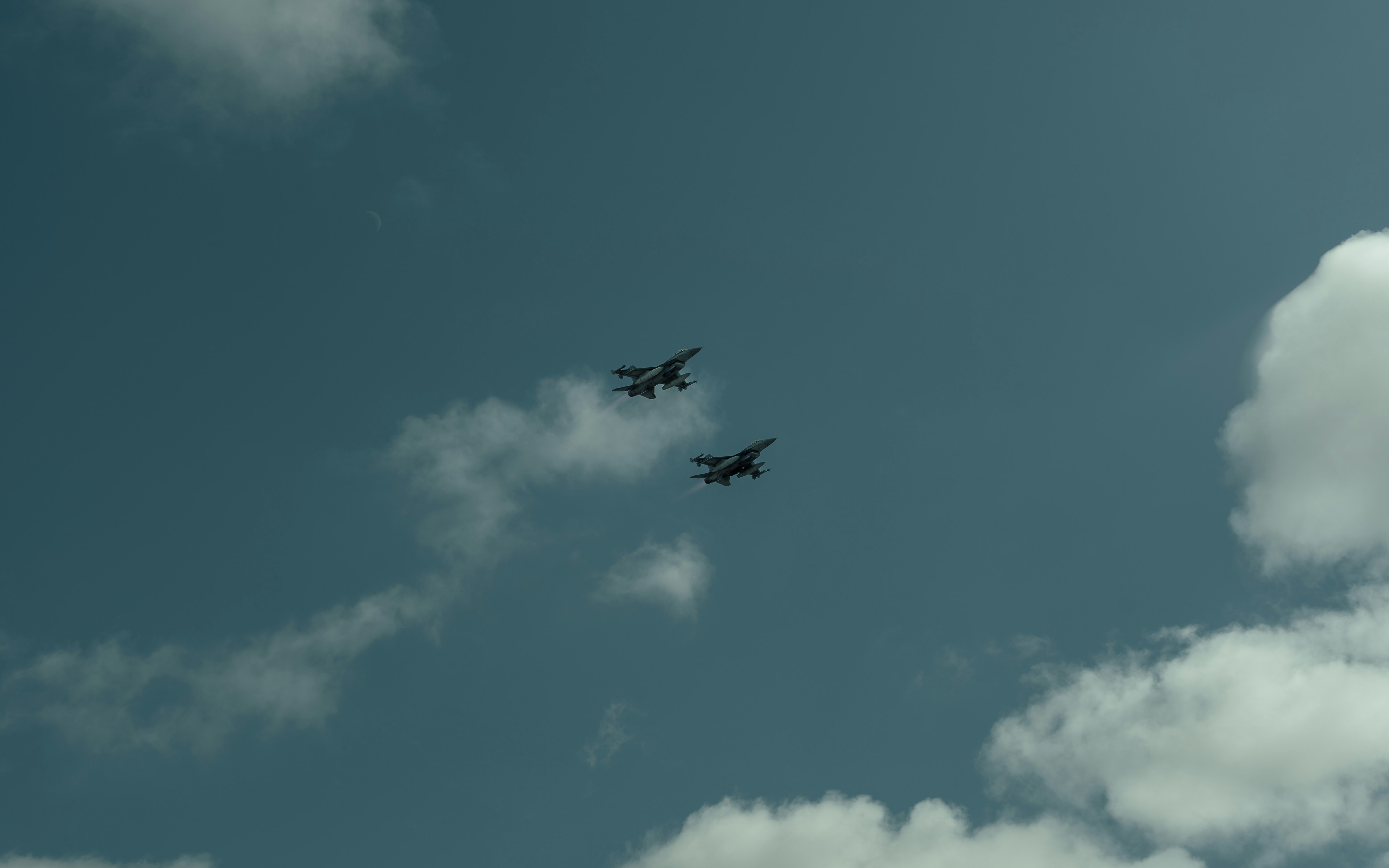 Photo by tiago_f_ferreira