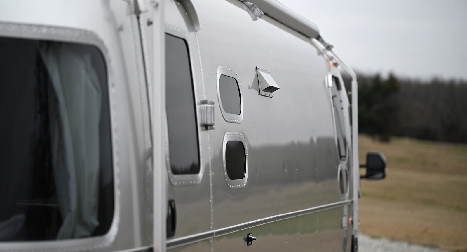 Airstream Alternatives: Aluminum, Fiberglass and Budget Trailers Compared