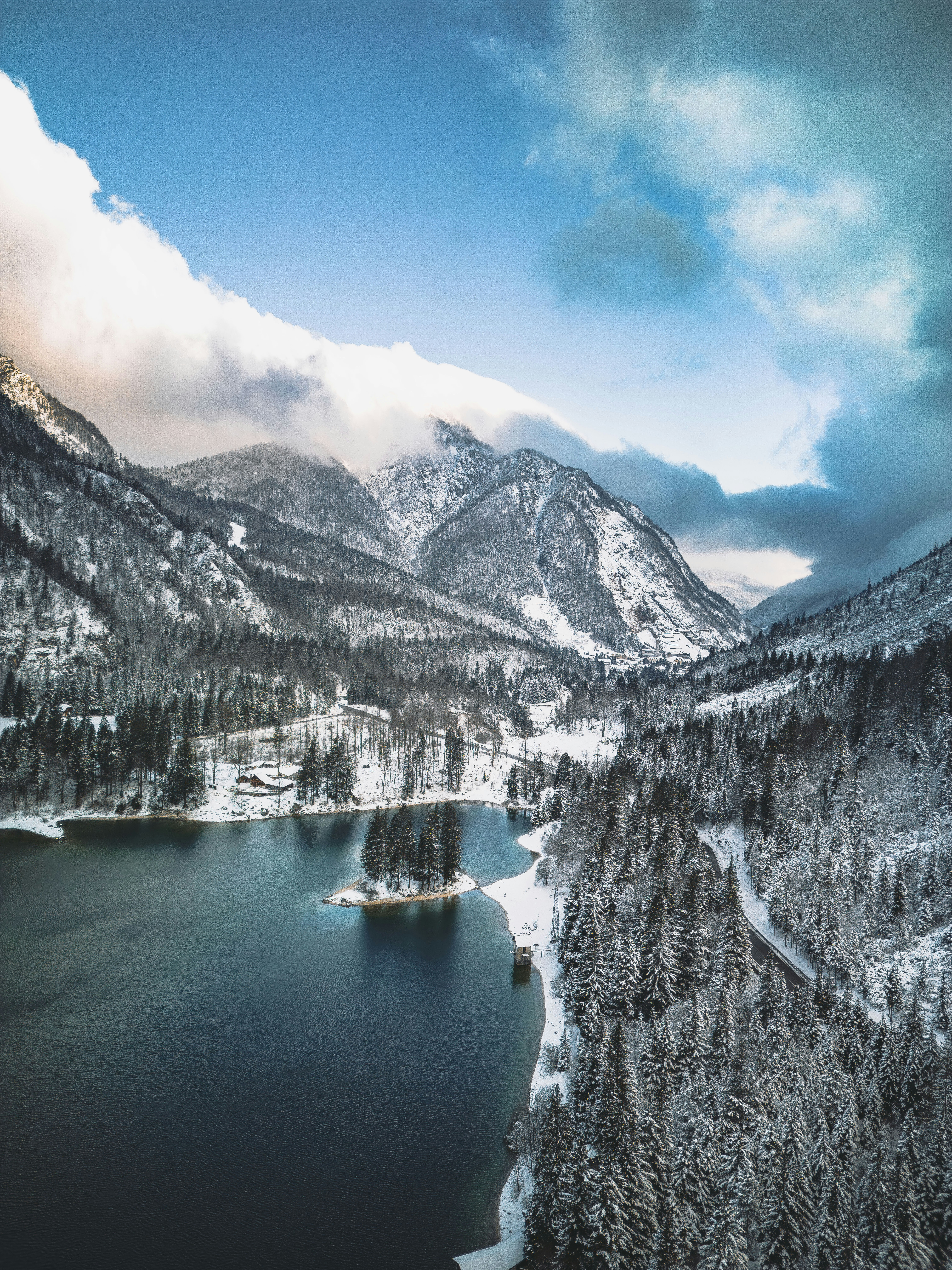 Photo by merlin_photo