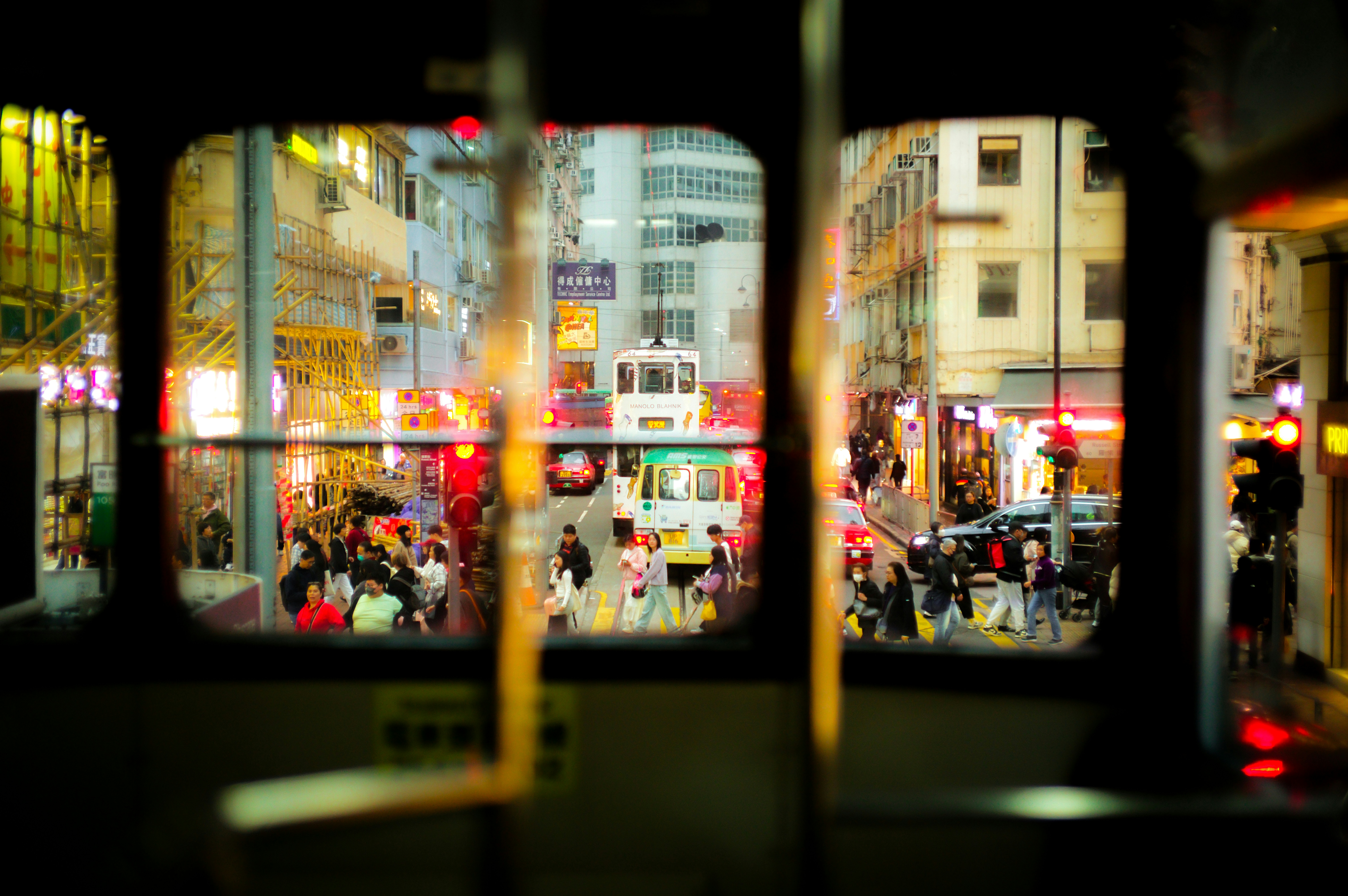 Photo by framethestreets