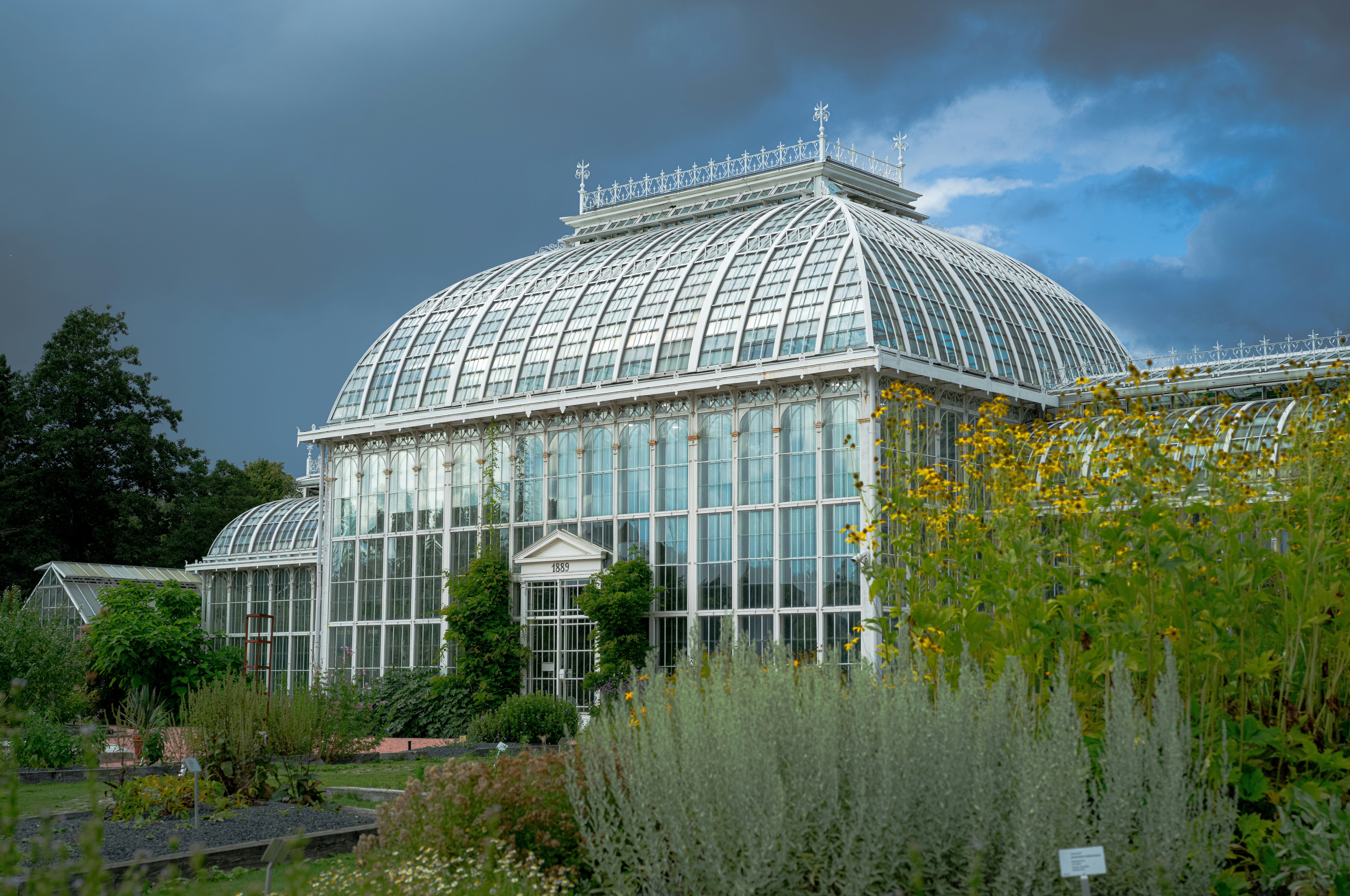 Photo by framethestreets