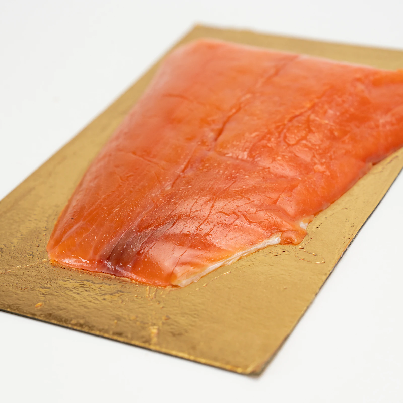 Prato de salmão servido pela LUME