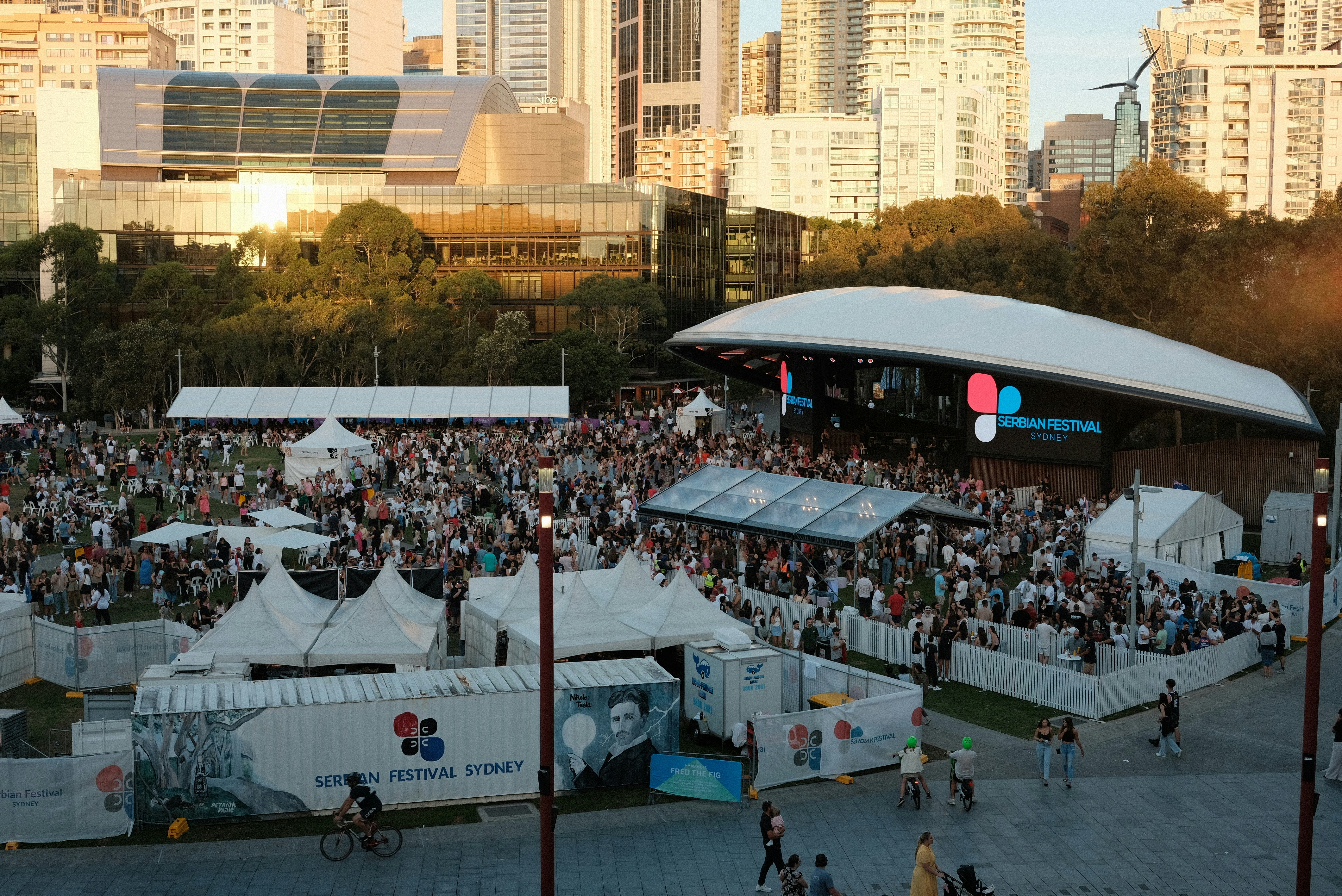Sydney Fringe Festival: How NSW's Largest Independent Arts Festival Brings a City Together Every September