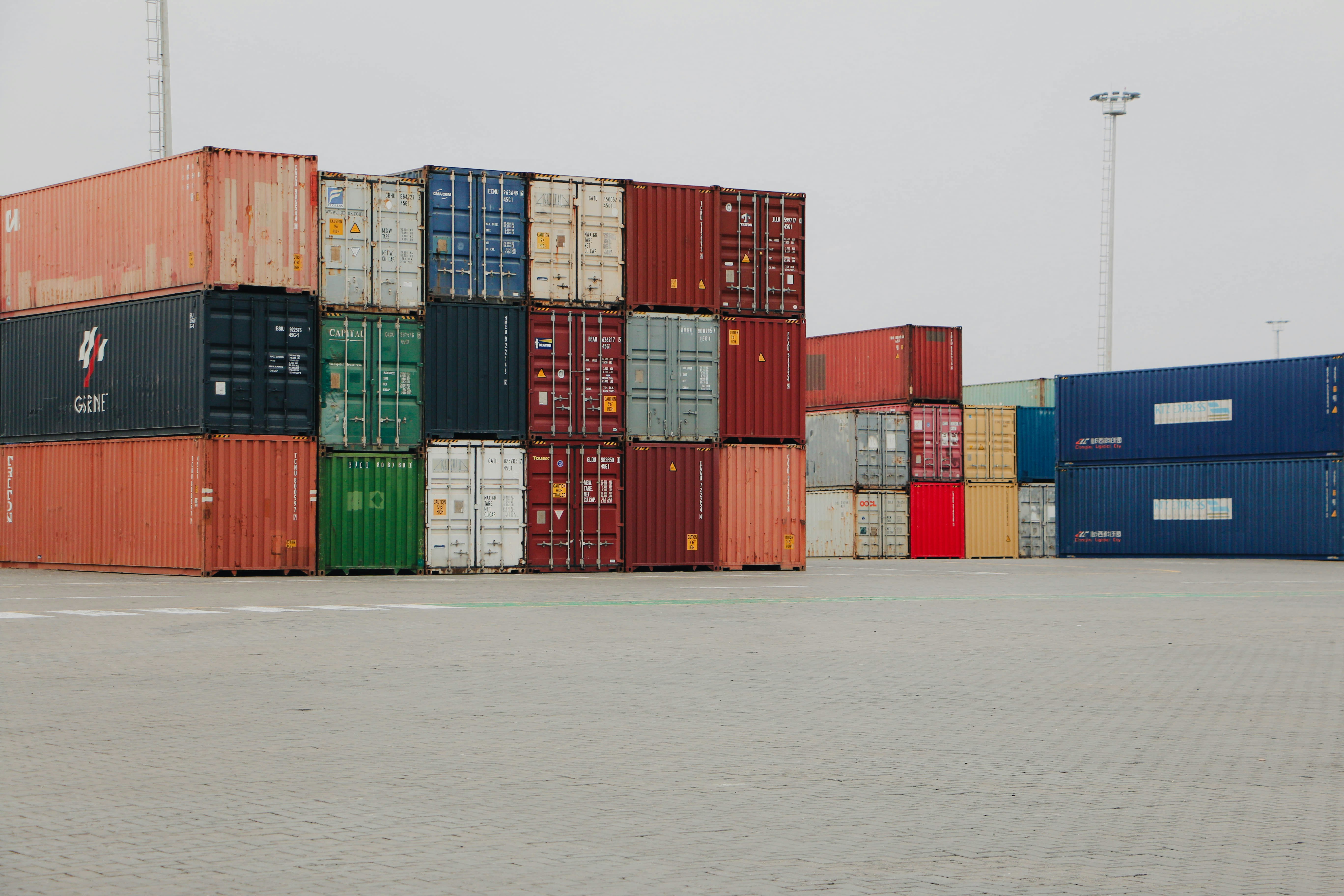 VMStack Virtualization and containers