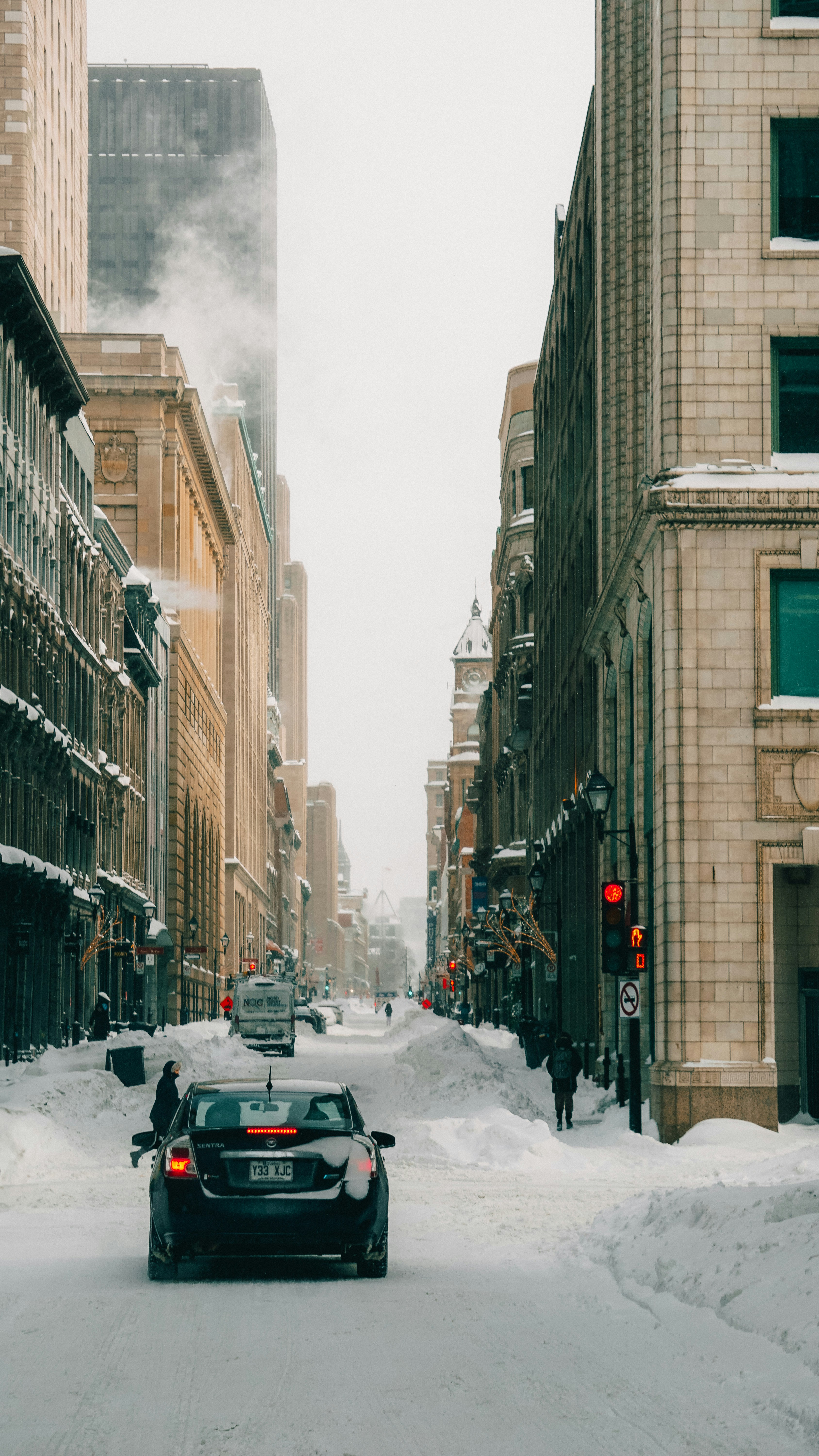 Sunny conditions in store for Small Business Saturday as DC region holds onto the cold