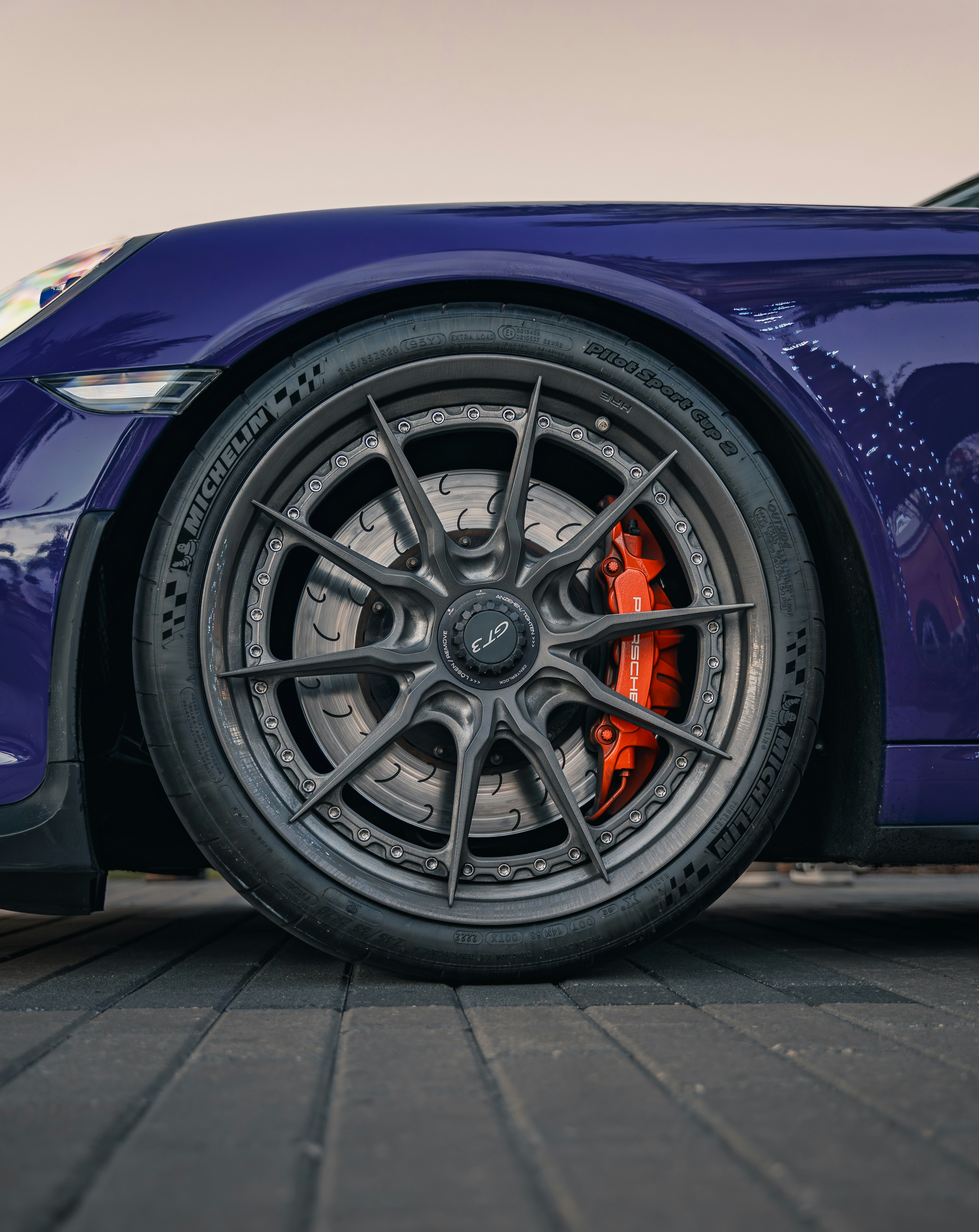 Photo by bradikancars