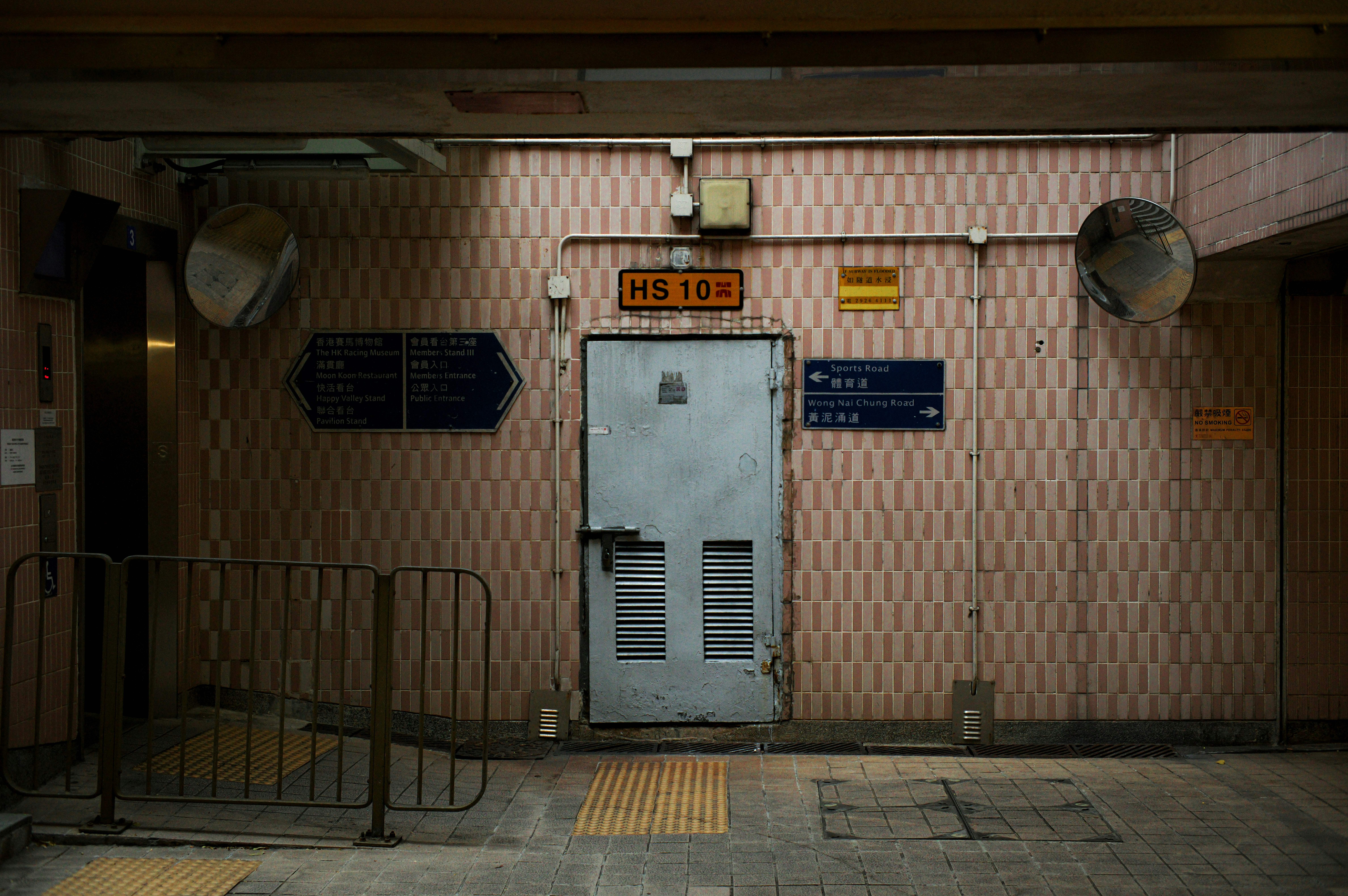 Photo by framethestreets