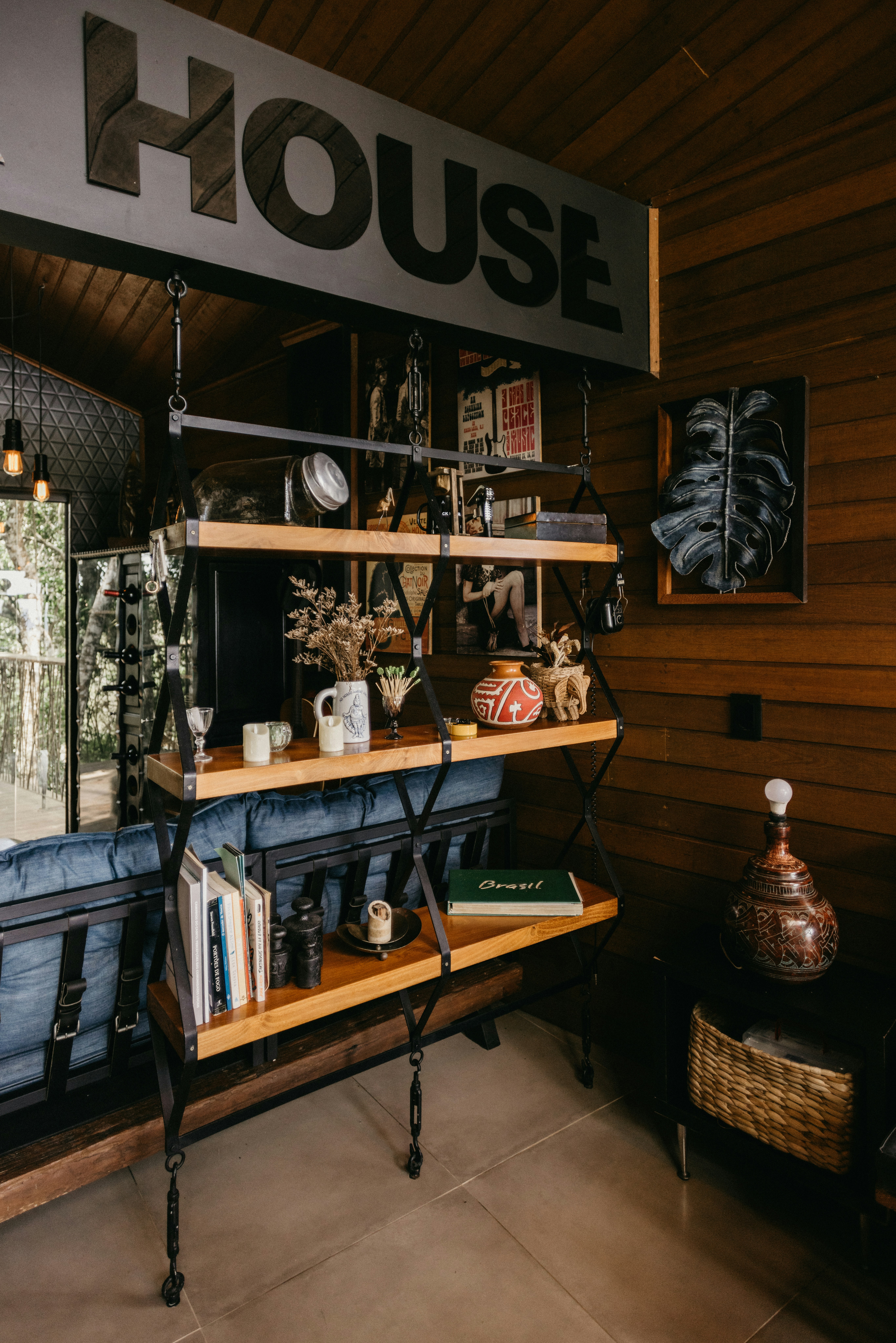 Photo by jonathanborba