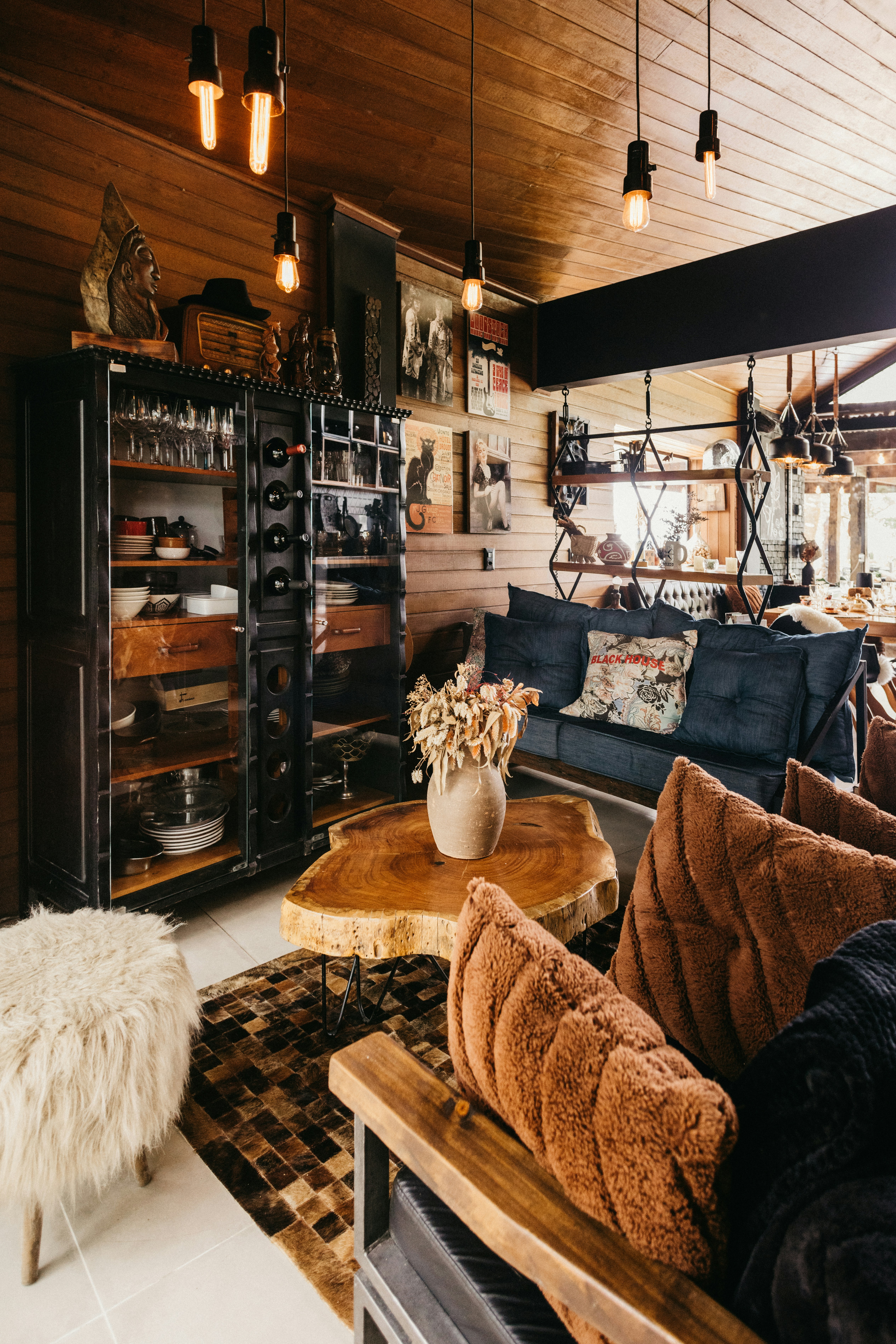 Photo by jonathanborba